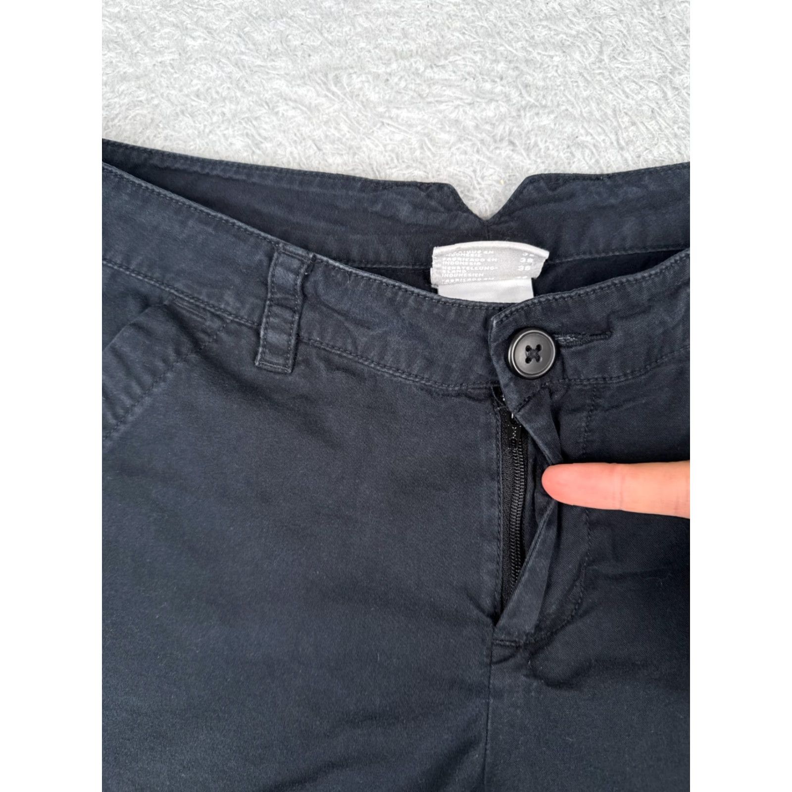 Vintage VINTAGE Columbia Shorts Womens 6 Black Cotton Twill Chino Hiking Camping Casual 28x4 Size 28" / US 6 / IT 42 - 6 Thumbnail
