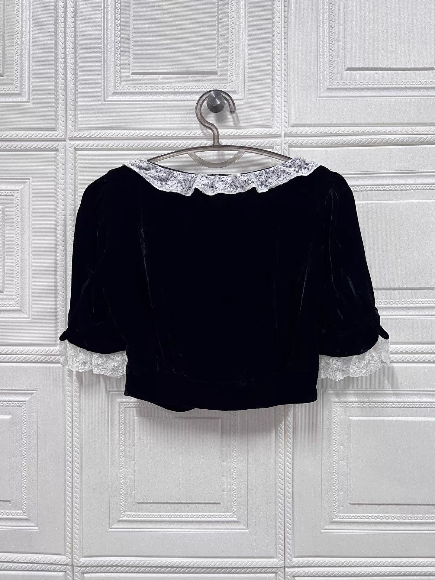Miu Miu MIU MIU Black Velvet Lace Collar Top 36 99 New Size XS / US 0-2 / IT 36-38 - 2 Thumbnail
