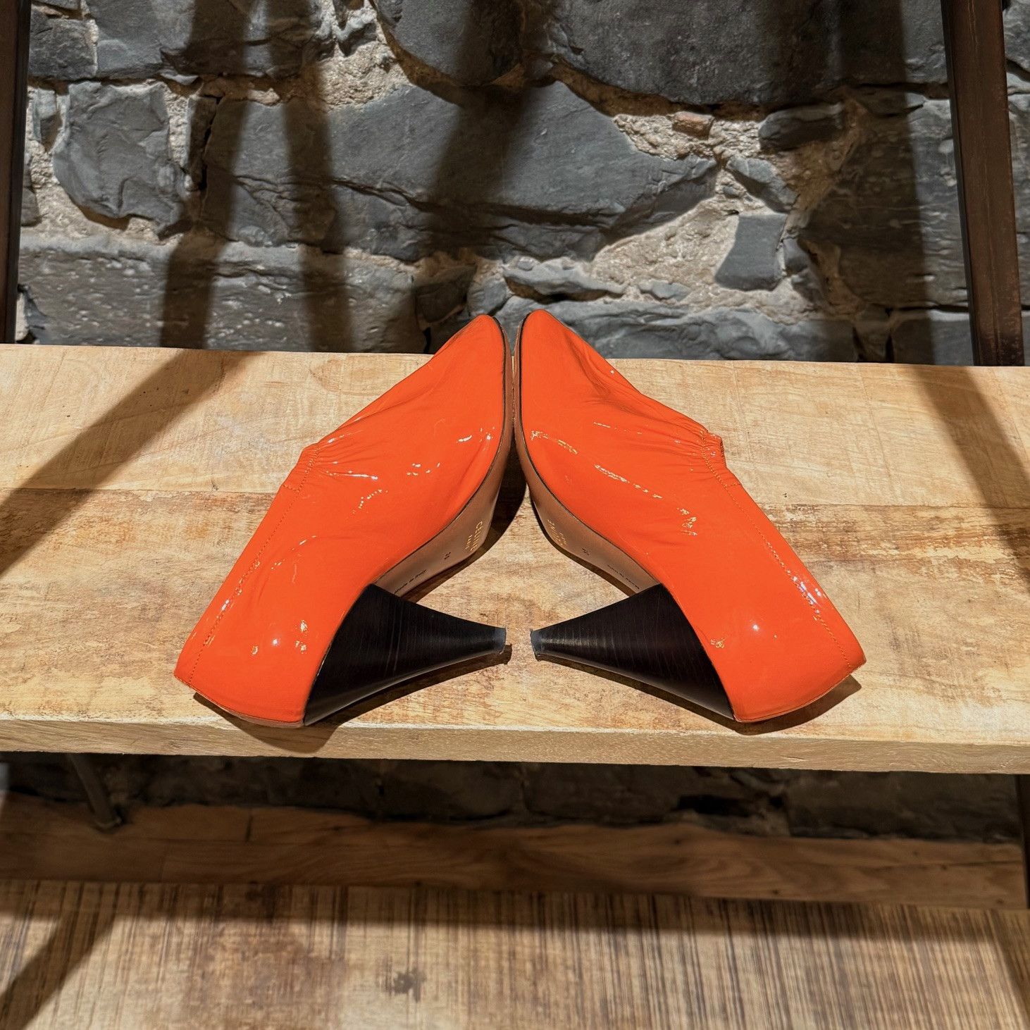 Celine Céline 2017 High Throat 90 Orange Patent Leather Pumps Size US 5 / IT 35 - 10 Thumbnail