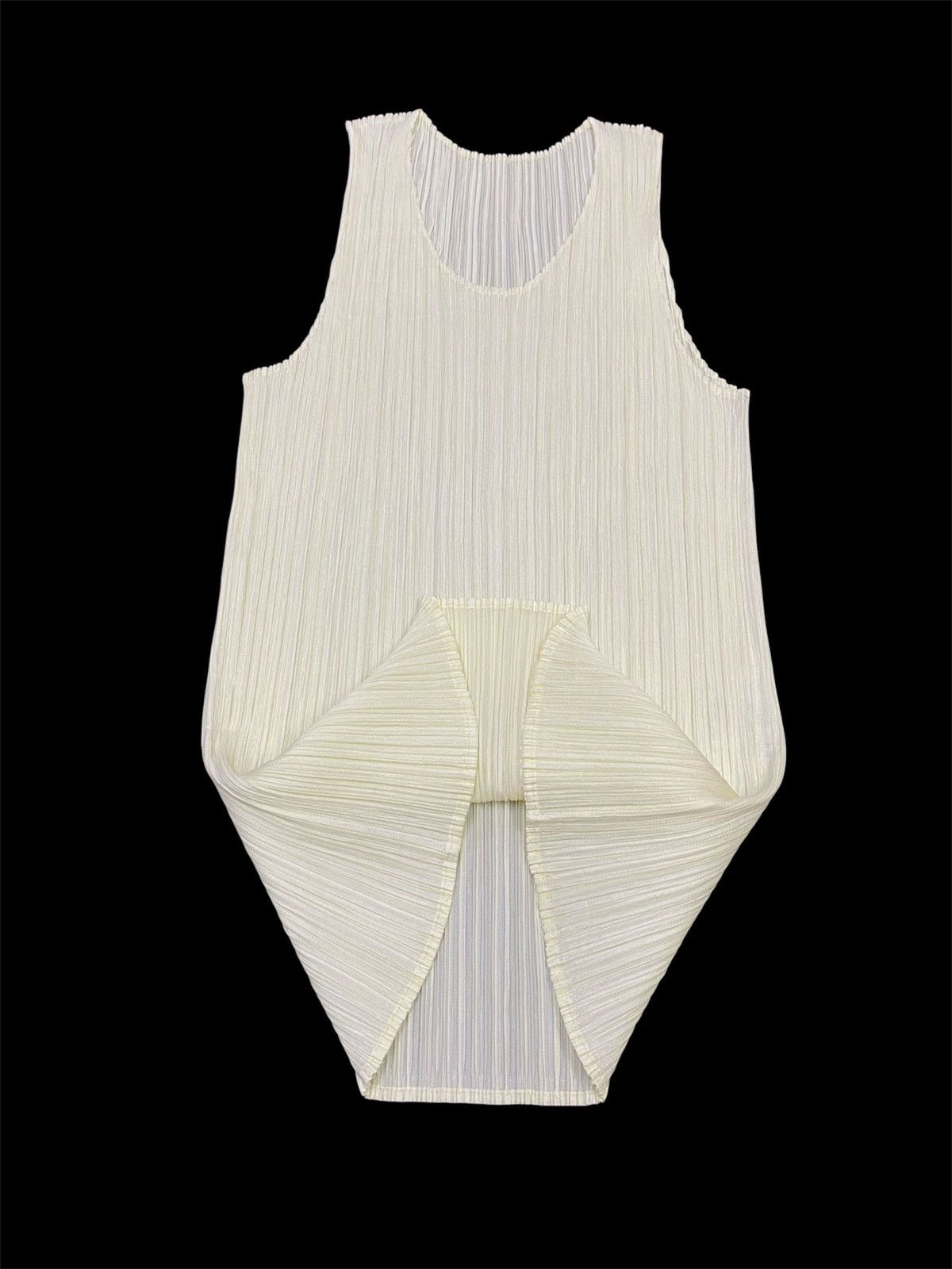 Pleats Please Issey Miyake Pleats Please Issey Miyake Pleated Tank Top Size L / US 10 / IT 46 - 7 Thumbnail