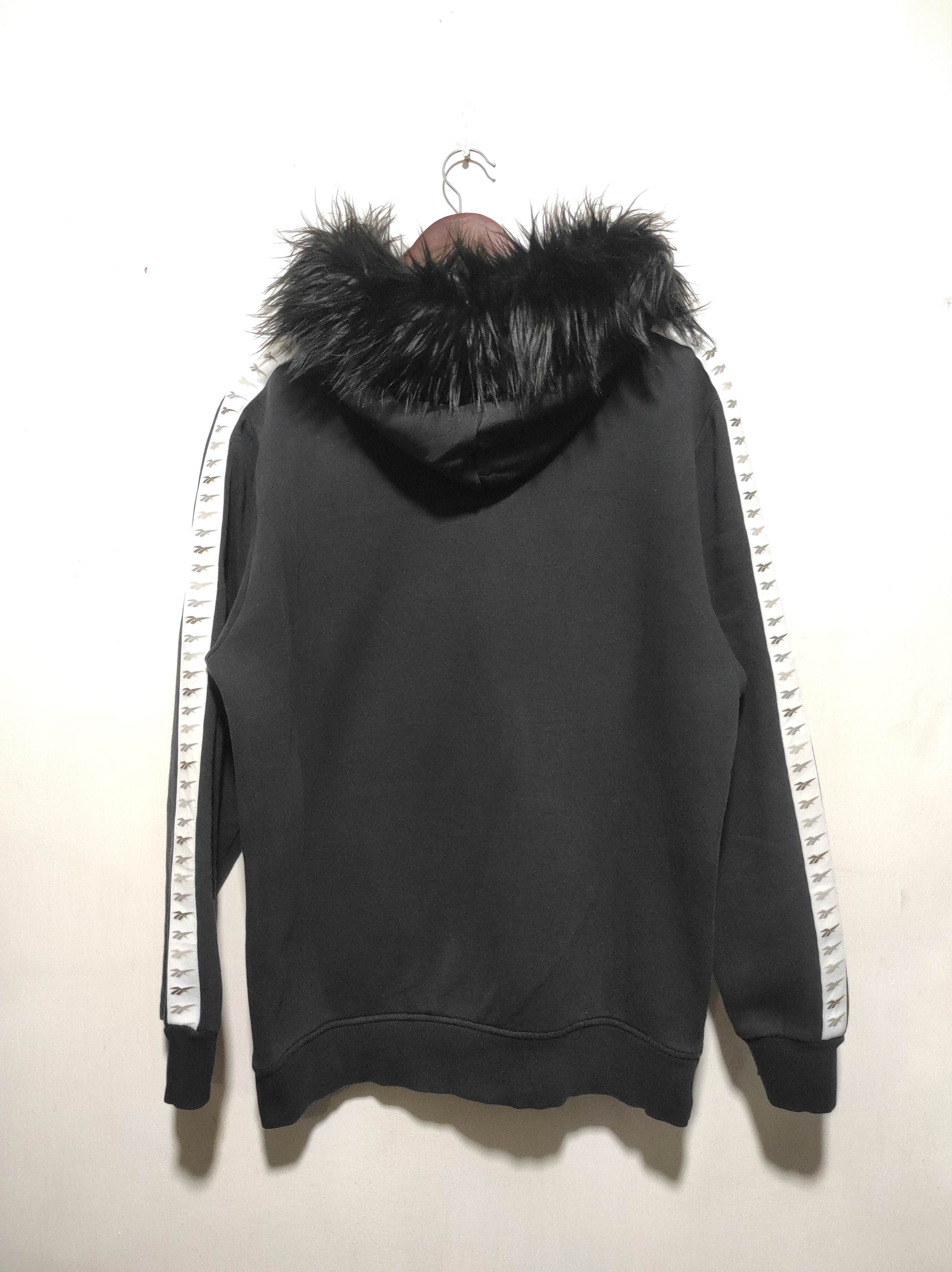 Reebok Reebok Tapped Fur Hoodie LGB i6w9 style Size US L / EU 52-54 / 3 - 13 Thumbnail
