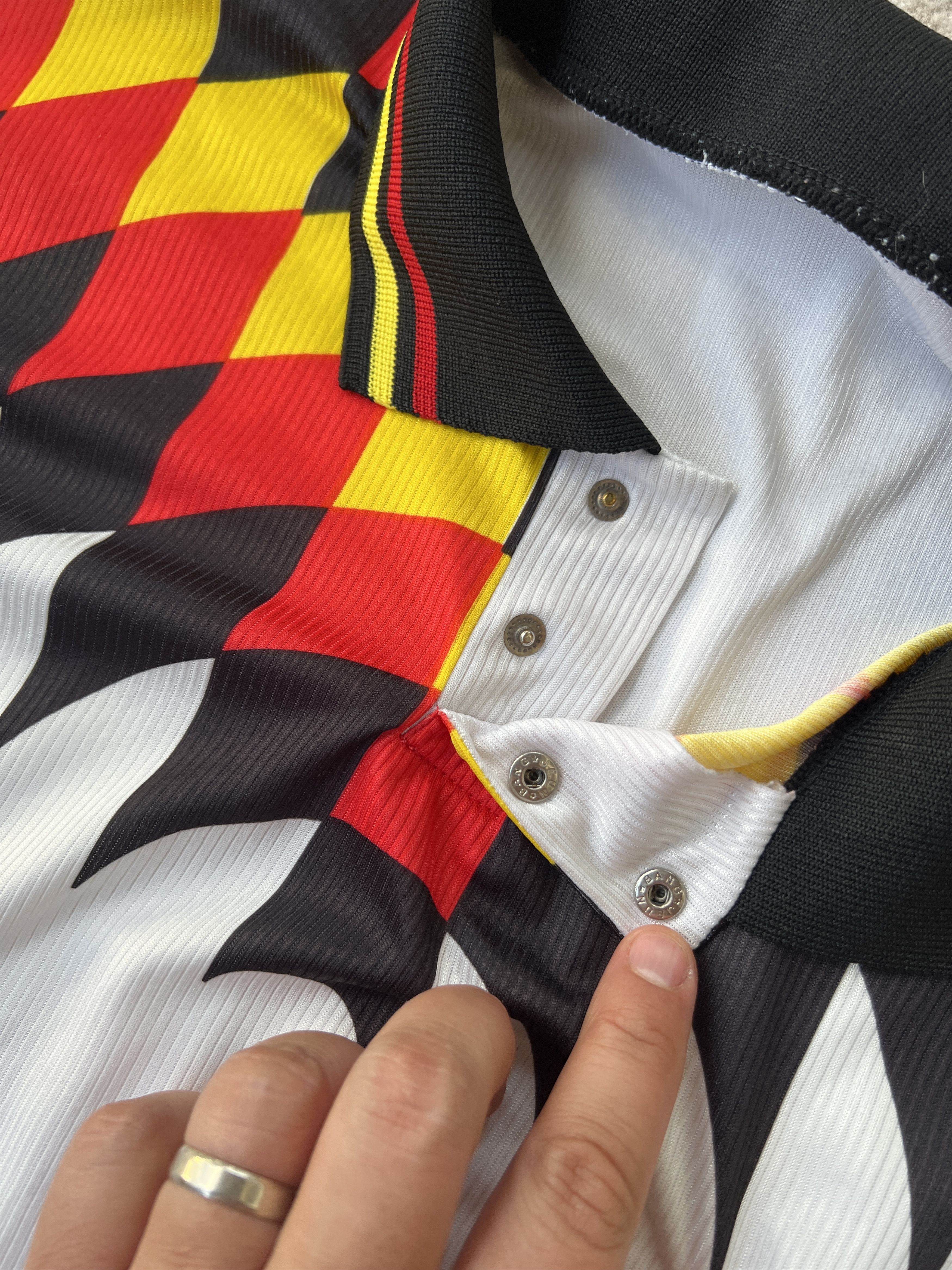 Vintage Deutscher Fusball Bund Vintage Jersey Size US L / EU 52-54 / 3 - 4 Thumbnail