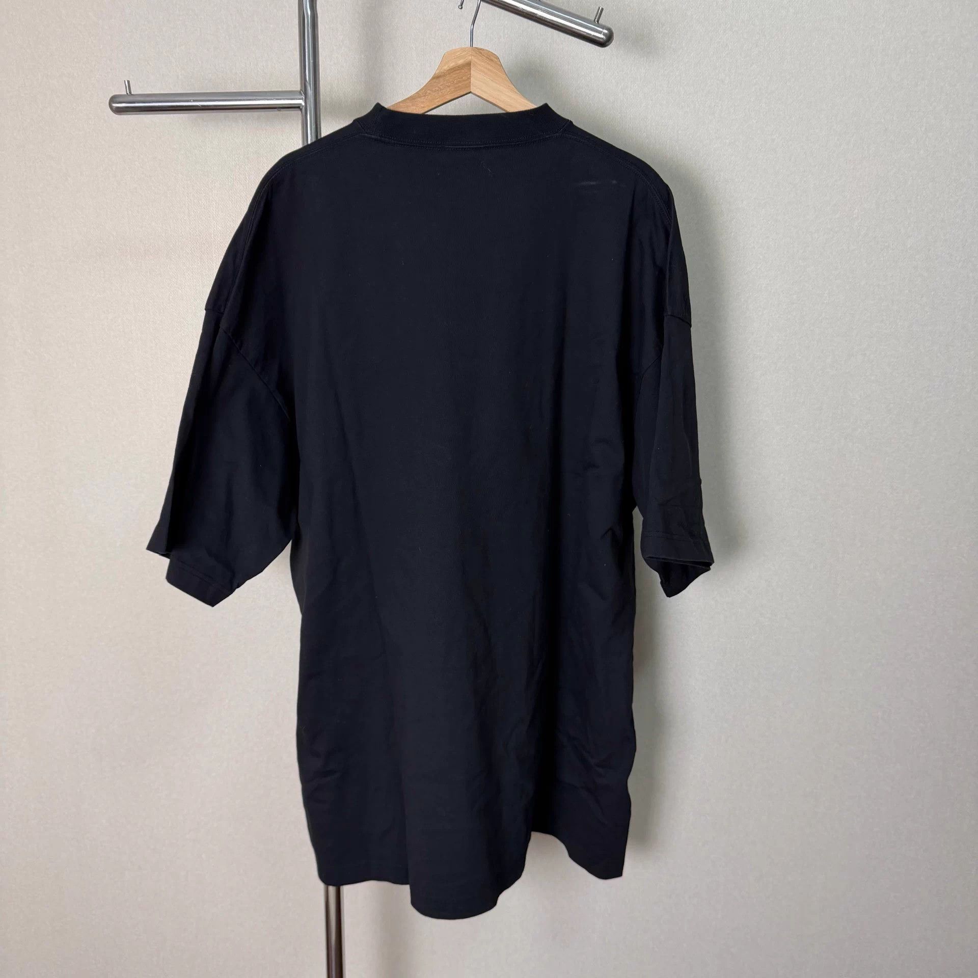 Balenciaga Balenciaga FW22 Oversize Logo Tee Black Men's Size US XL / EU 56 / 4 - 2 Thumbnail