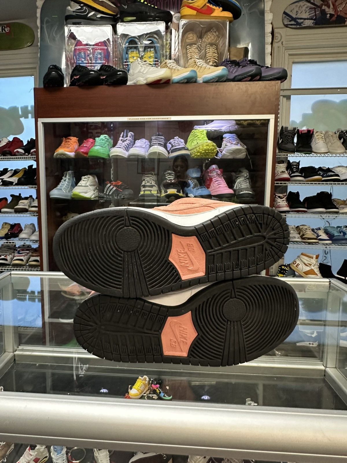 Nike Nike SB ‘Pink Pig’ Dunk Low Size US 6 / EU 39 - 5 Thumbnail