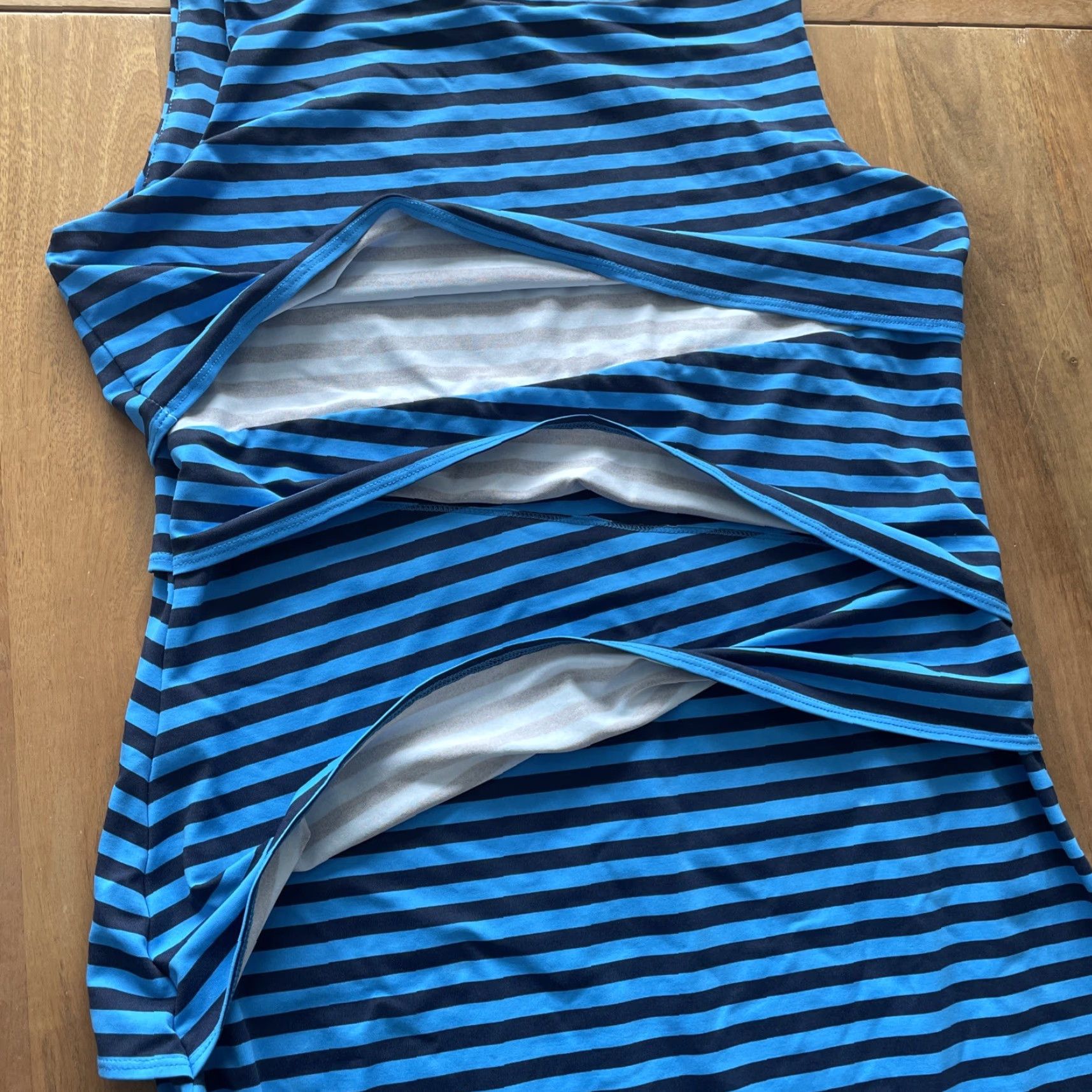 J.McLaughlin J. McLaughlin Dress Catalina Cloth Nicola Tiered Blue Striped Sleeveless L Knee Length Jersey Nylon Spandex Size L / US 10 / IT 46 - 4 Thumbnail