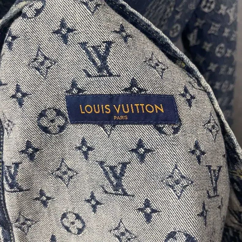 Louis Vuitton Louis Vuitton Nigo co-branded logo monogrammed denim jacke Size US M / EU 48-50 / 2 - 3 Thumbnail