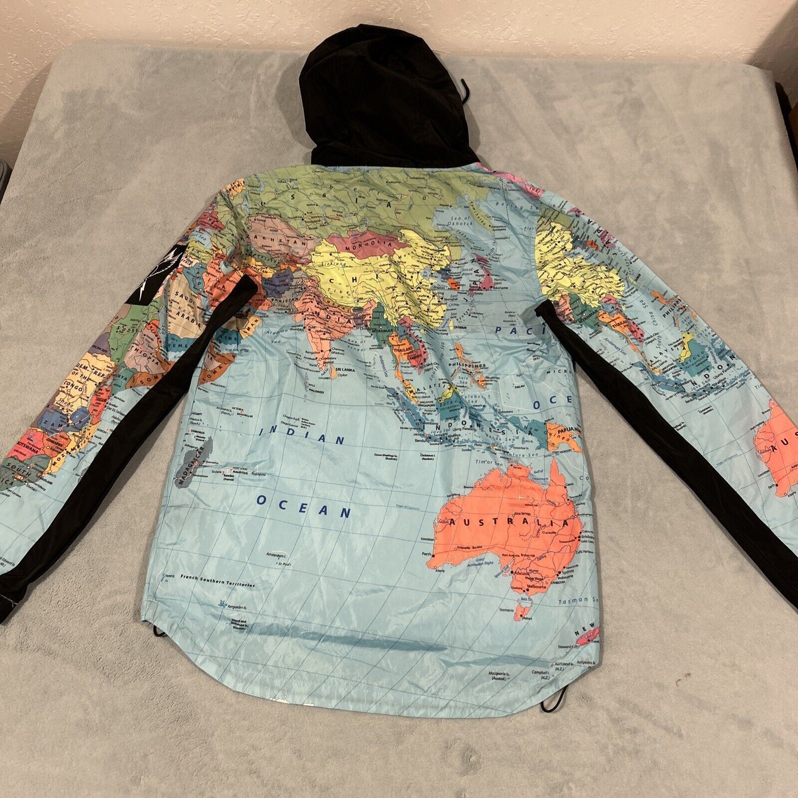 Hudson Hudson World Map AOP Windbreaker Jacket Mens Medium Chest 21 Size US M / EU 48-50 / 2 - 2 Thumbnail
