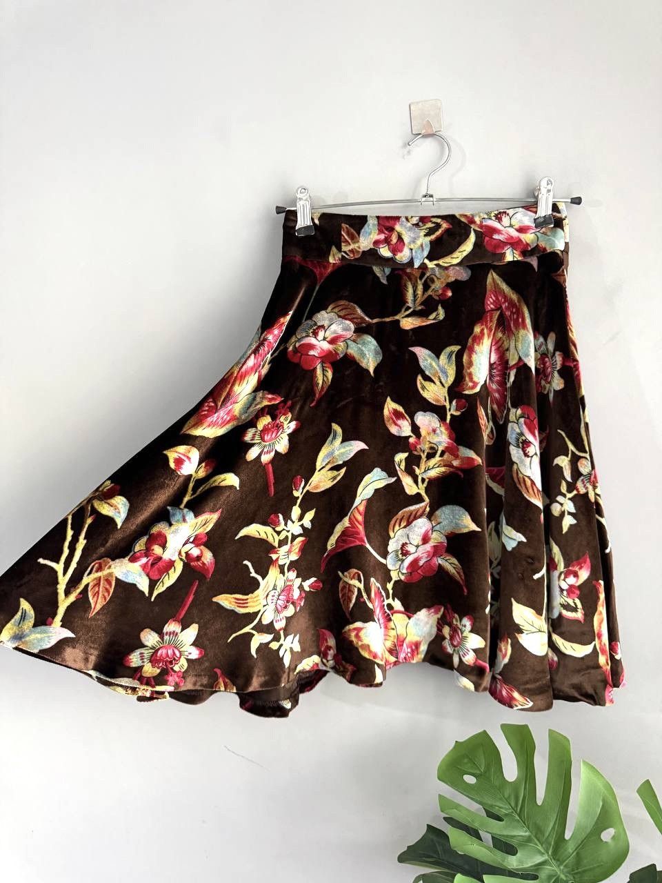 Kenzo Kenzo Paris Vintage 80s Brown Floral Velvet Skirt, Size 36/S Size 25" / US 0 / IT 36 - 2 Thumbnail