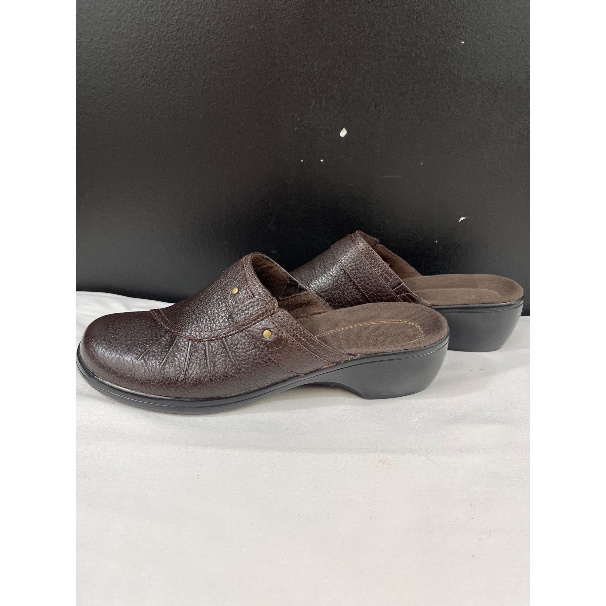 Clarks Clarks Women's Brown Leather Shoes/Heeled Mules Size 9M SKU Size US 9 / IT 39 - 4 Thumbnail