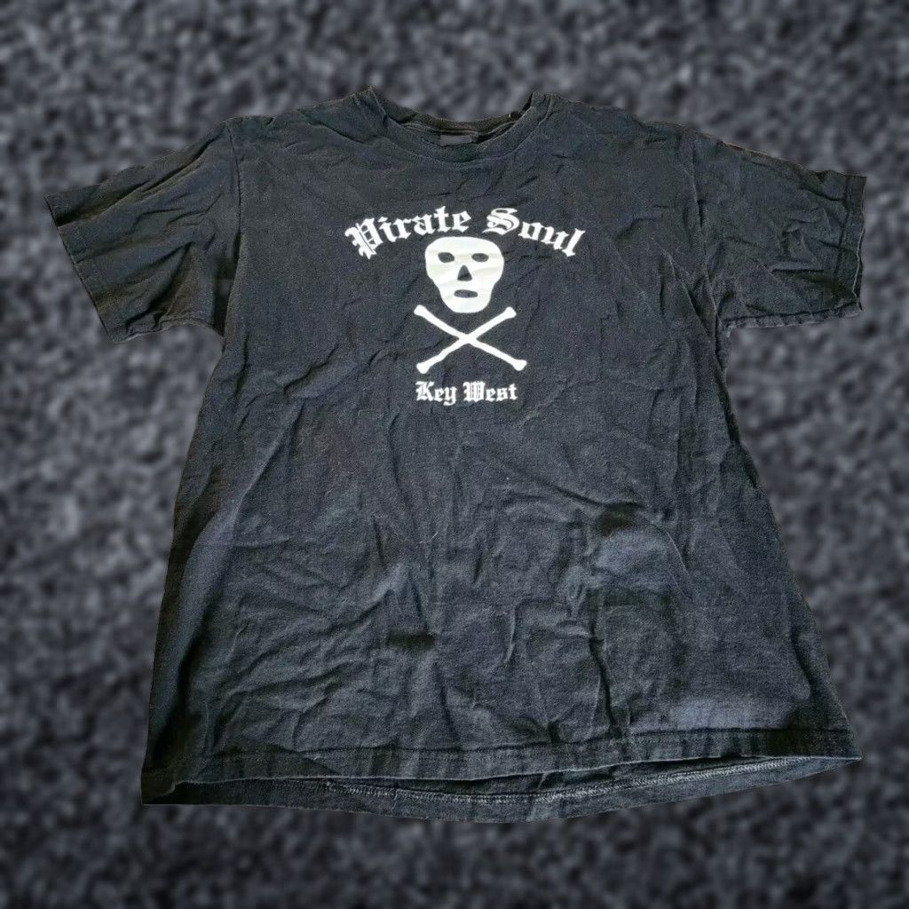 Anvil VINTAGE Anvil Skull Pirate T-Shirt Mens XL Black Graphic Print Souvenir Key West Size US XL / EU 56 / 4 - 1 Thumbnail