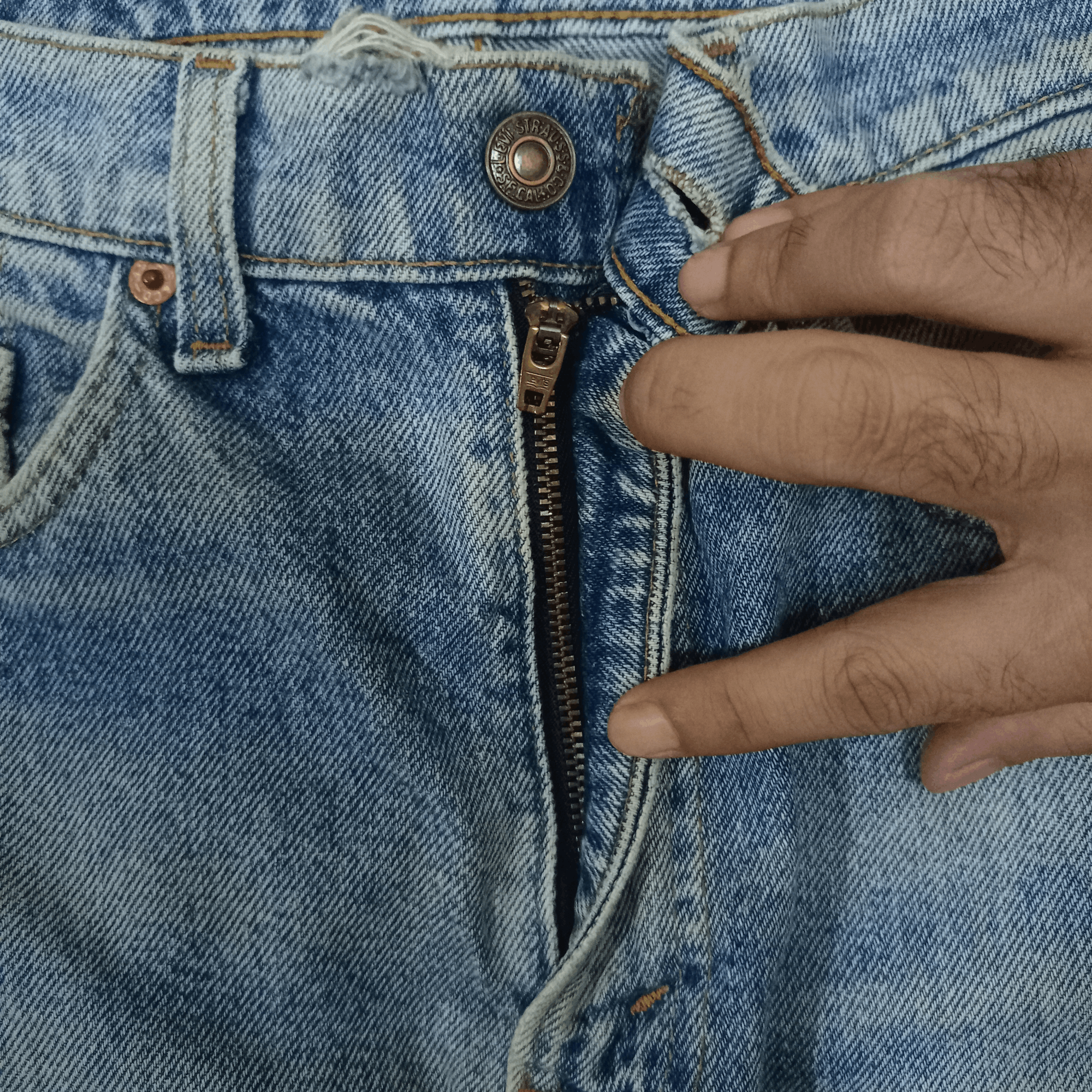 Levi's × Levi's Vintage Clothing Vintage 90s Levis 505 Light Wash Distressed Loose Jeans Size US 31 - 3 Thumbnail