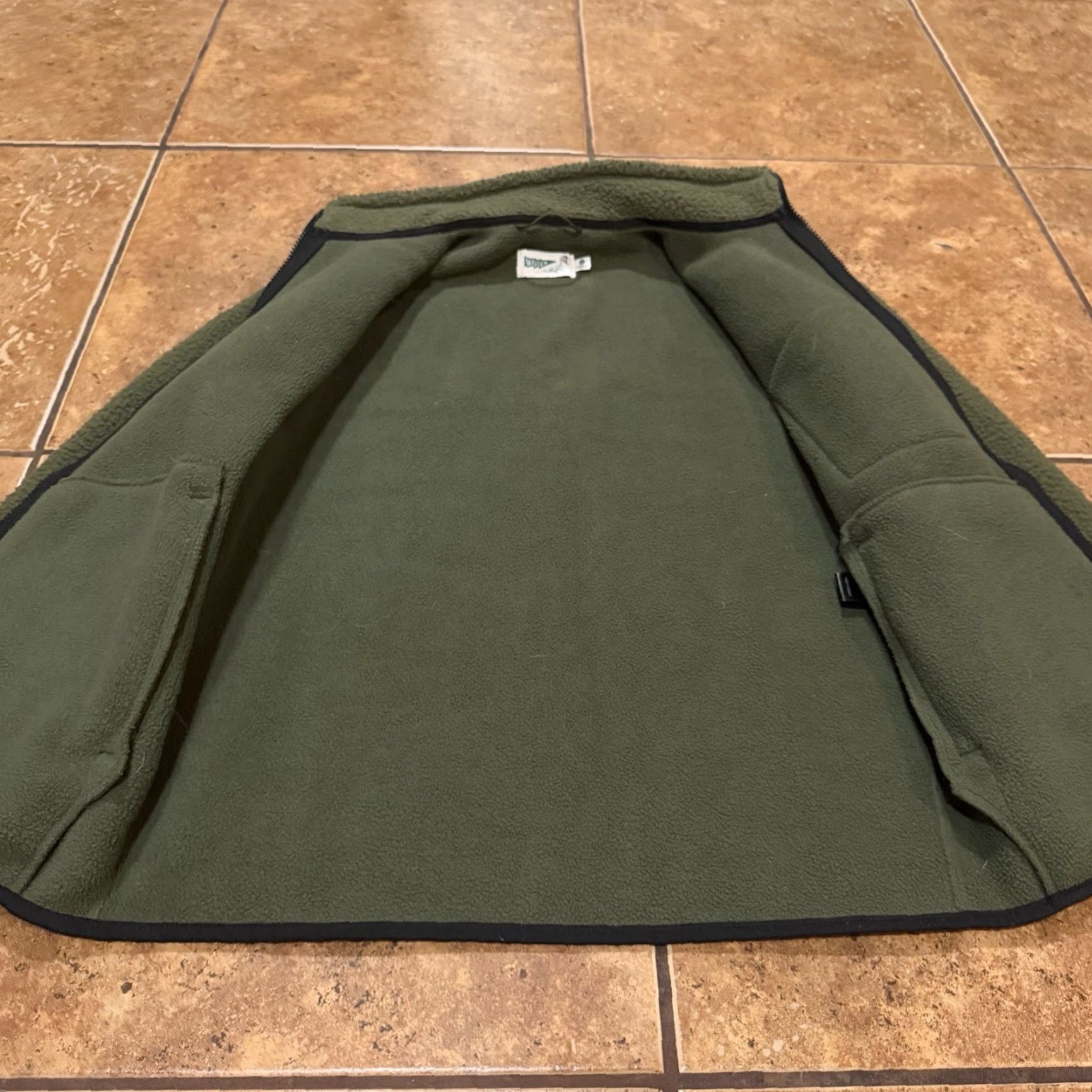 Vintage Wellen Fleece Jacket Zip Up Windsurf Green Olive Sz Small Mens Jacket Fleece Green Olive Wellen Windsurf 90s/2000s style Size US S / EU 44-46 / 1 - 5 Thumbnail