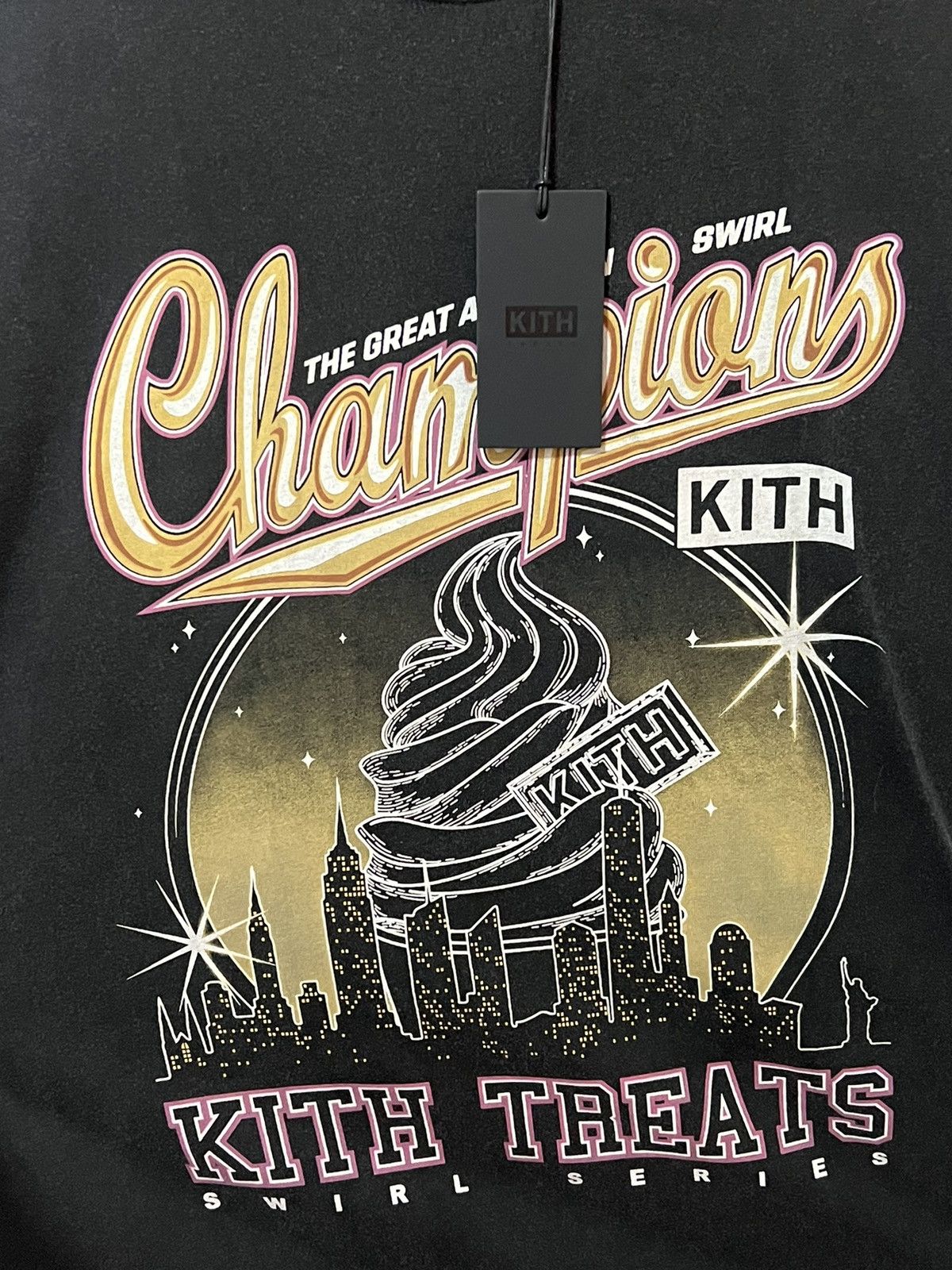 Kith × Vintage Kith Treats Champions Black Vintage With Tags & Bag Size US M / EU 48-50 / 2 - 3 Thumbnail
