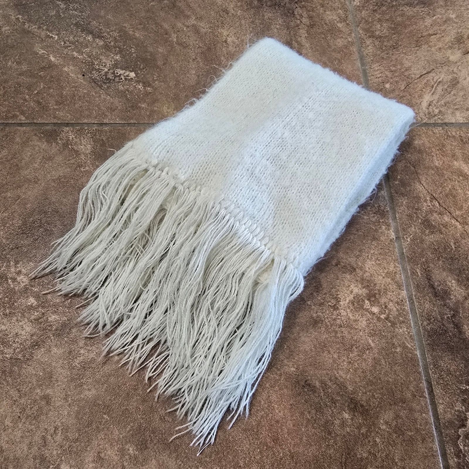 Other Cream Solid Fringed Winter Scarf Size ONE SIZE - 2 Thumbnail