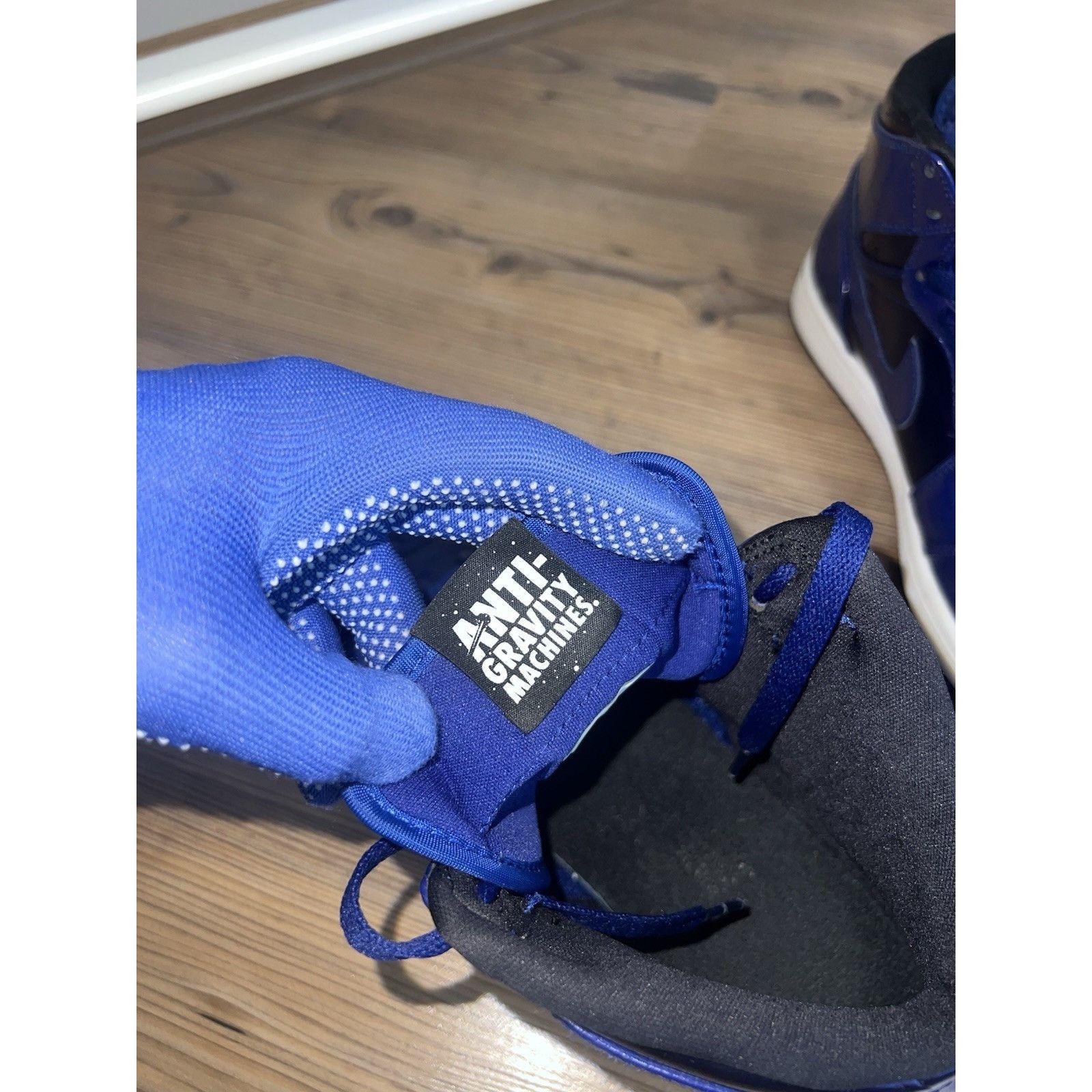 Jordan Brand Size 11 - Air Jordan 1 Retro High Deep Royal Size US 11/ EU Size US 11 / EU 44 - 7 Thumbnail