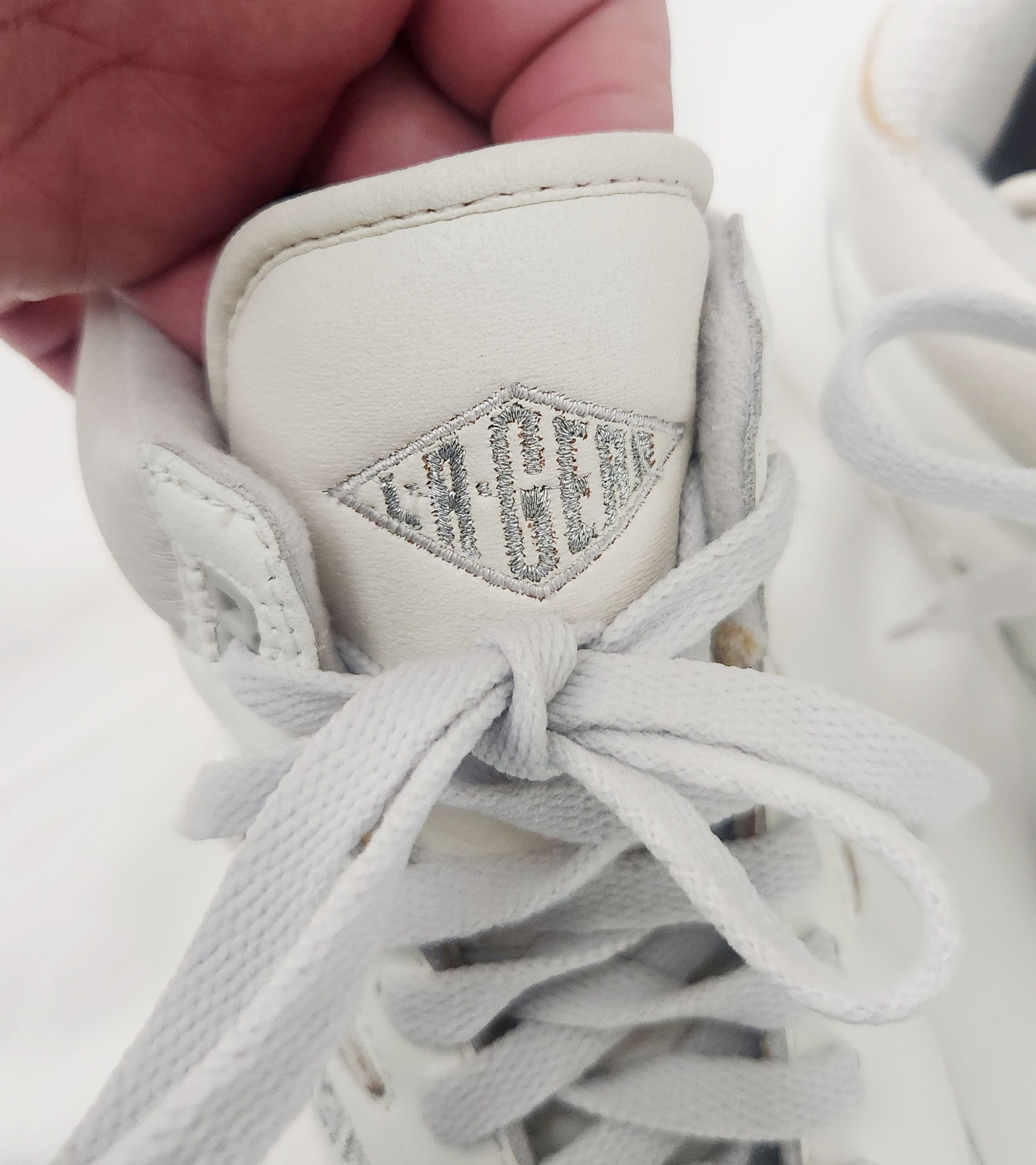 La Gear × Vintage L.A Gear Vintage Rare Womens Size 8 1993 Hi white rhinestone Size US 8 / IT 38 - 10 Thumbnail