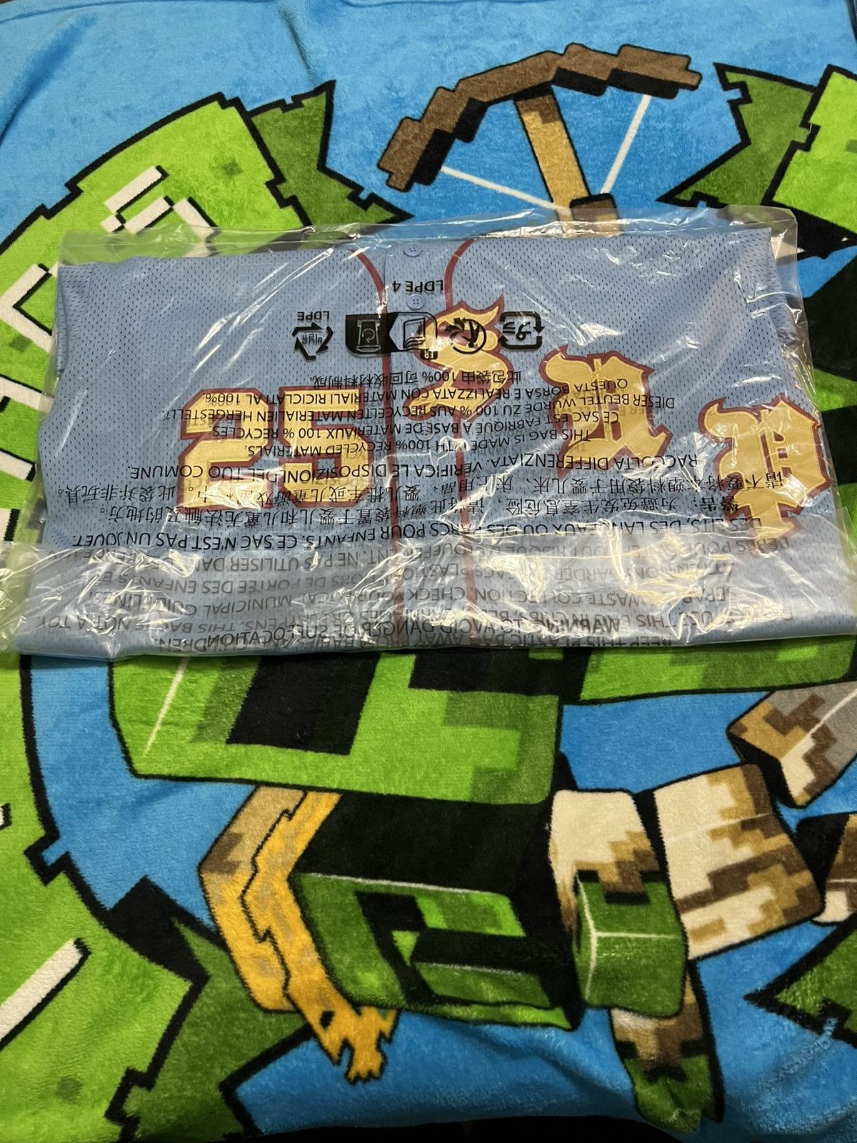 Supreme 🔥Supreme XXL Old English blue baseball Jersey Brand New🔥 Size US XXL / EU 58 / 5 - 1 Thumbnail