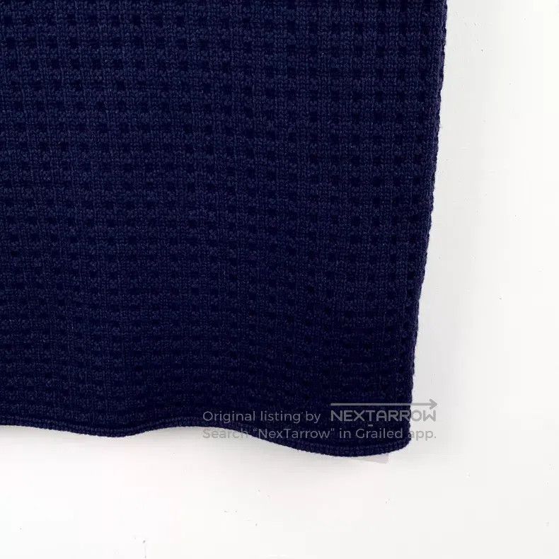 Louis Vuitton Louis Vuitton 24 Dark Blue Badge Sheep Wool Crew Neck Shor Size S / US 4 / IT 40 - 5 Thumbnail