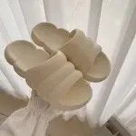 Japanese Brand Puffer Sandal Slides Size US 11 / EU 44 - 5 Thumbnail