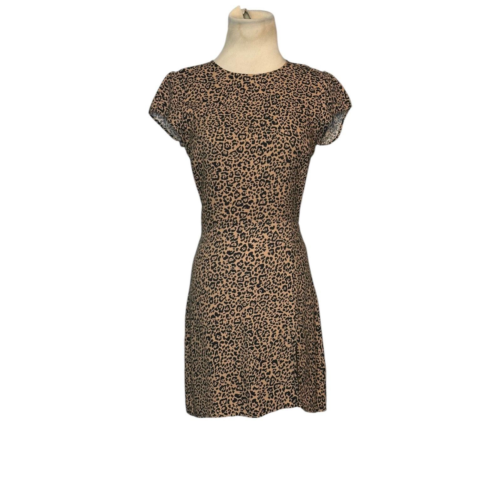 Reformation Reformation Lena Leopard Print Mini Dress size 2 Size XS / US 0-2 / IT 36-38 - 24 Thumbnail