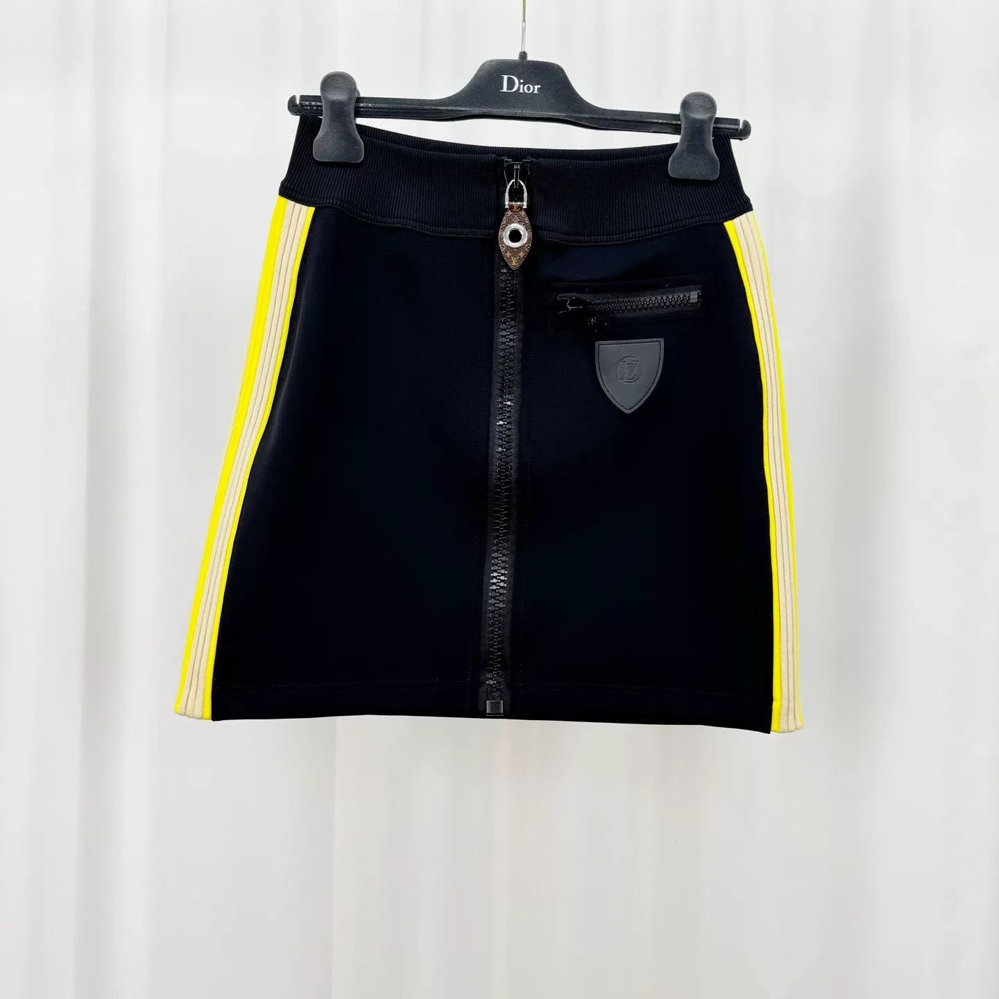 Louis Vuitton Louis Vuitton 23FW Monogram Zip Skirt Size 34" / US 12 / IT 48 - 1 Thumbnail
