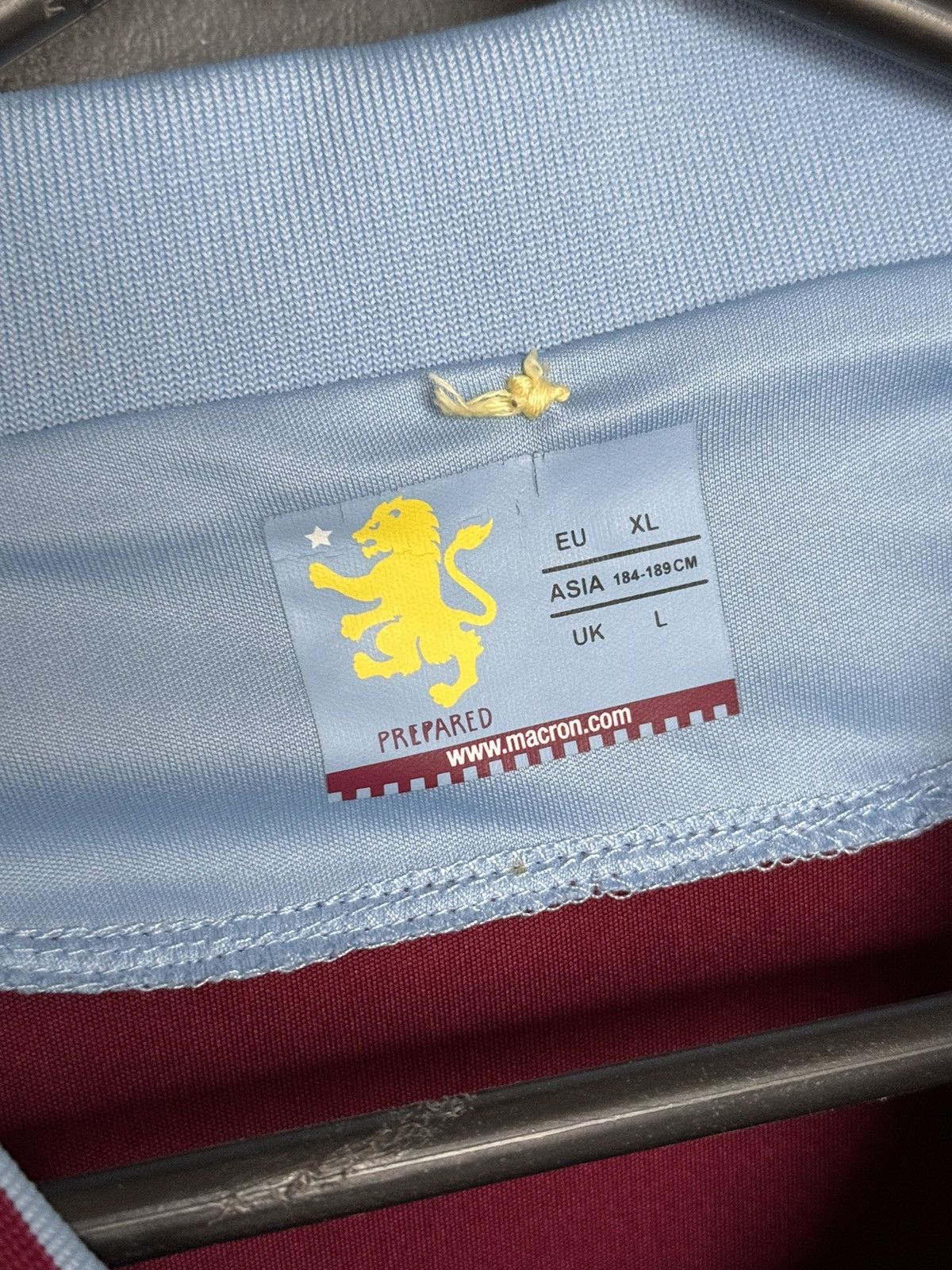 Macron Aston Villa 12/13 Home Football Jersey Size US L / EU 52-54 / 3 - 10 Thumbnail