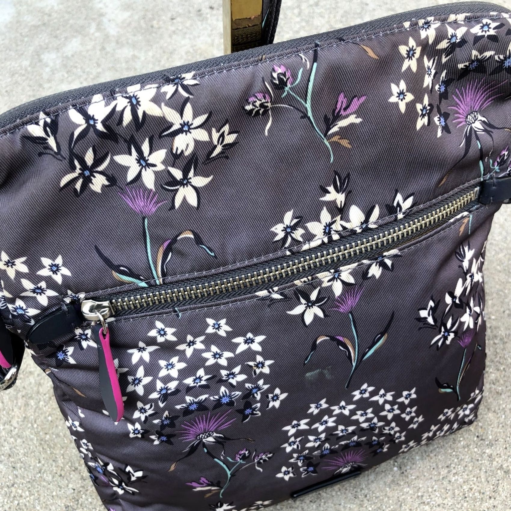 Vera Bradley VERA BRADLEY Floral Crossbody Purse Purple Shoulder Bag Women's Zipper Bag Crossbody Purse Purple Pattern Floral 11" W x 10" H Medium Violet Womens Size ONE SIZE - 5 Thumbnail