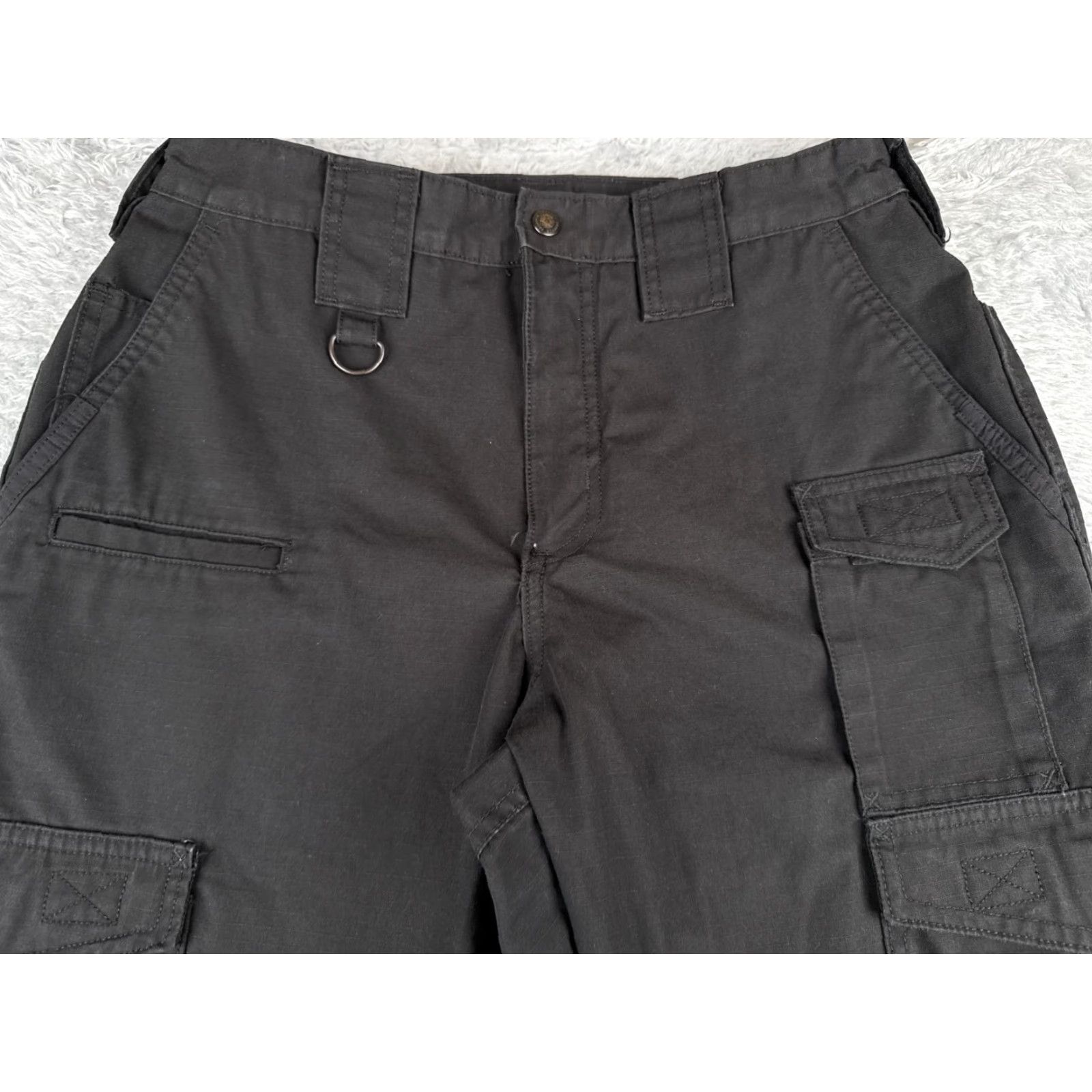 Propper VINTAGE Propper Pants Women 10 Black Cargo Rip-Stop Fabric Double Knee Poly Un-Hemmed Size 32" / US 10 / IT 46 - 4 Thumbnail