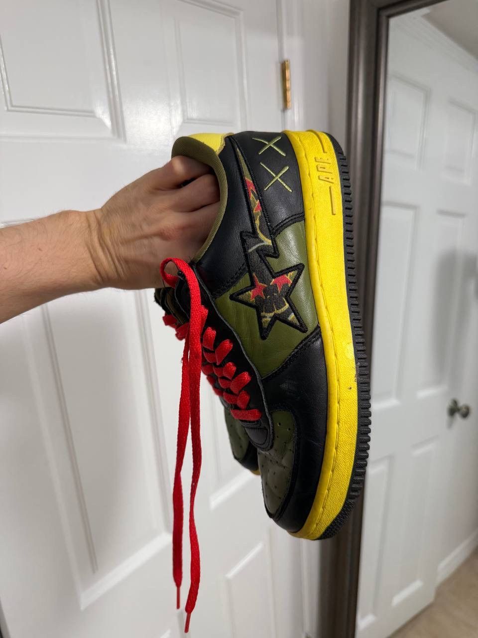 Bape × Kaws A Bathing Ape Bape Sta Low KAWS Black Olive Green rare 8 us Size US 8 / EU 41 - 4 Thumbnail