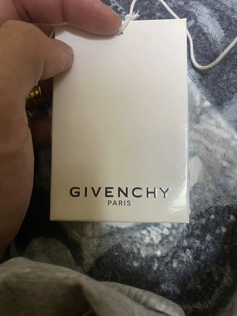 Other Givenchy Flocked dog T-shirt Size US M / EU 48-50 / 2 - 8 Thumbnail