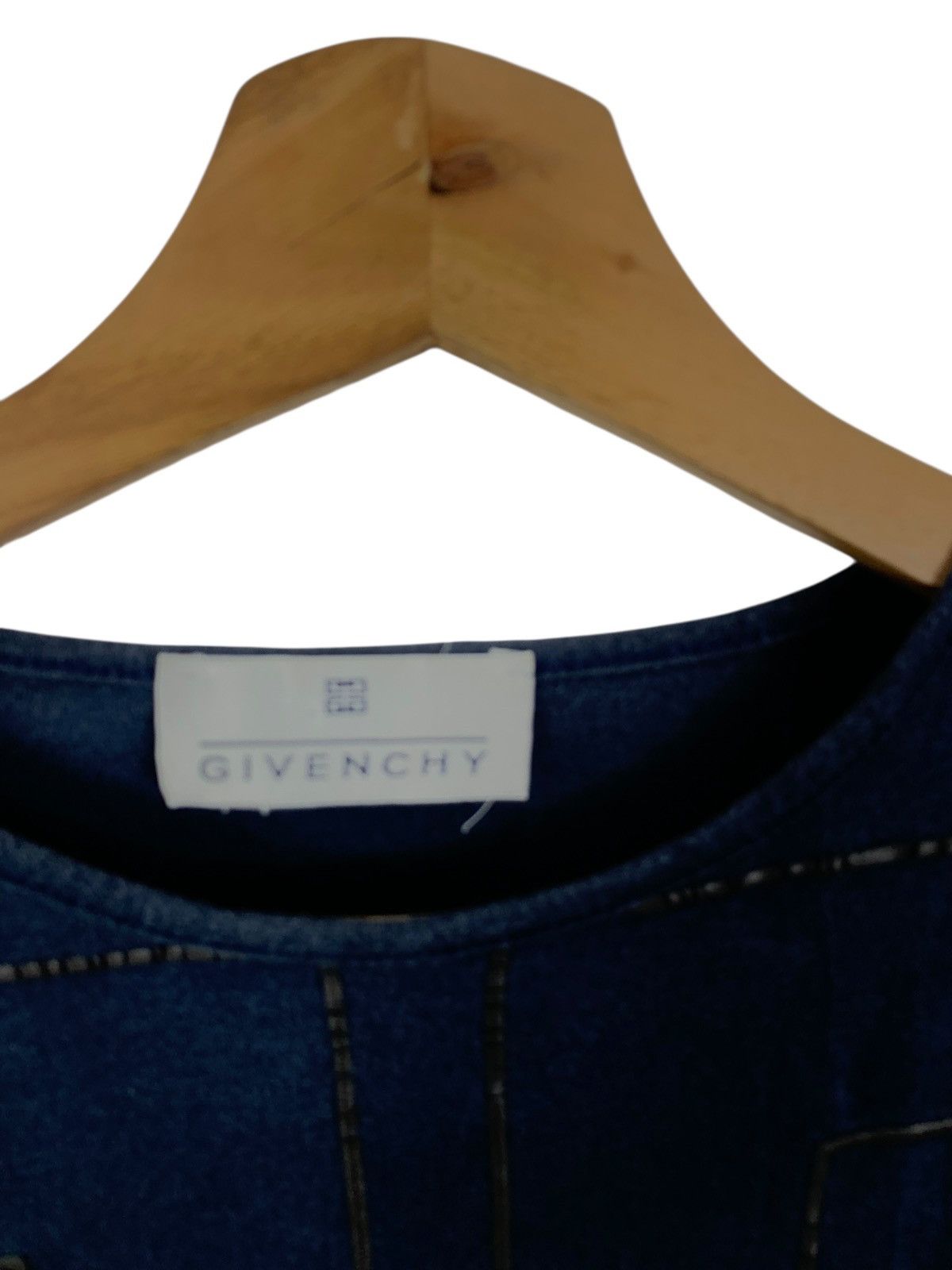 Givenchy Vintage GIVENCHY MADE IN ITALY Monogram Logo Tee Shirt Top Size XXS / US 00 / IT 34 - 7 Thumbnail