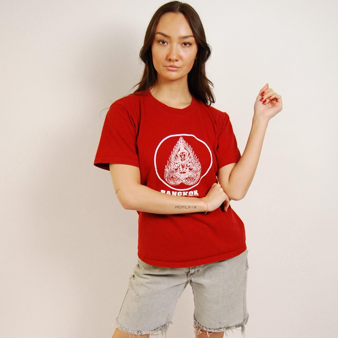 Vintage 90s Buddha T-shirt (M) vintage red bangkok men women medium Size US M / EU 48-50 / 2 - 4 Thumbnail