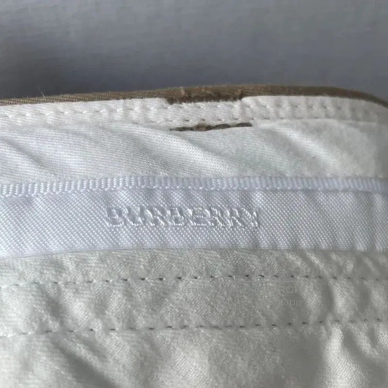 Burberry Burberry Men's Brown Casual Shorts. Size US 32 / EU 48 - 6 Thumbnail