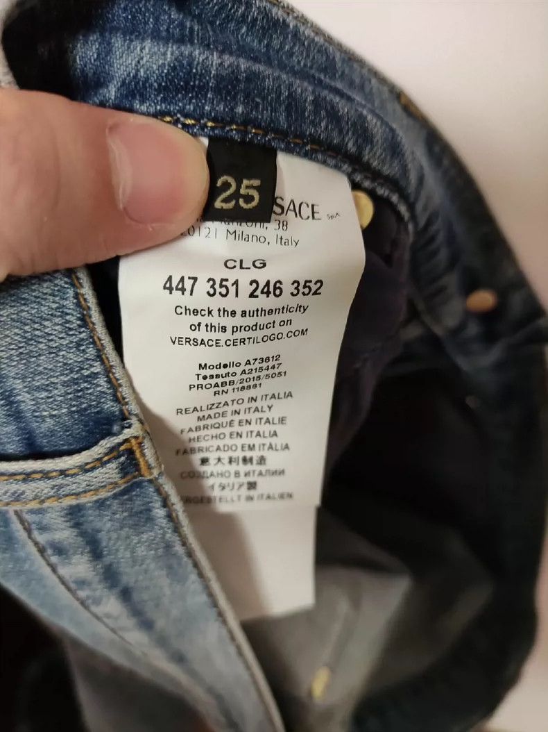 Versace Versace Women's Jeans Medusa Gold Flake Washed Pants Casua Size 26" / US 2 / IT 38 - 9 Thumbnail