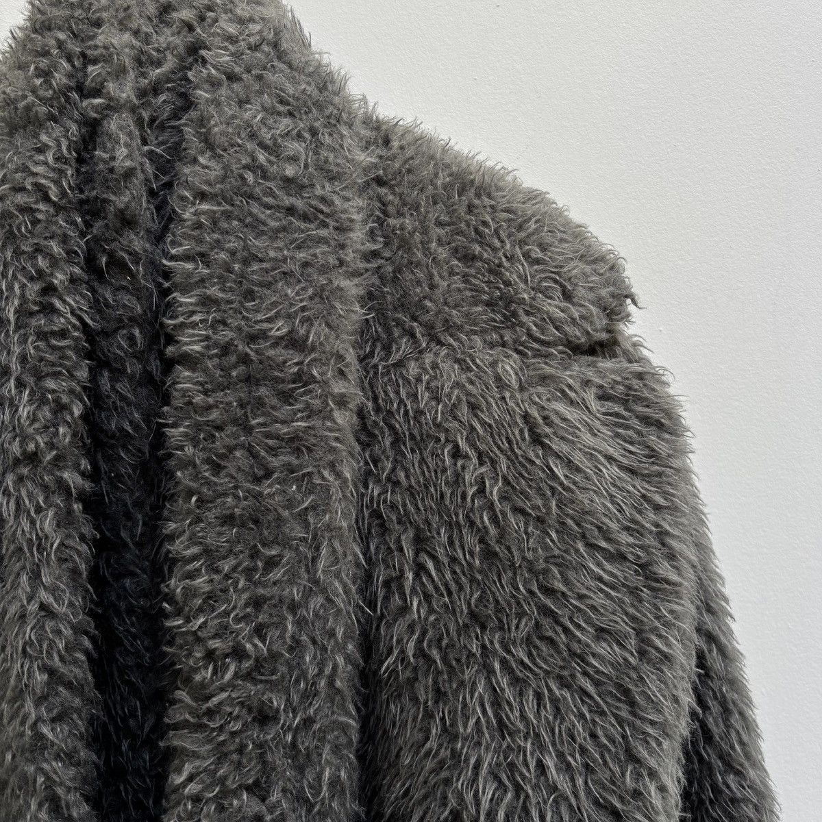 Helmut Lang FW19 Helmut Lang Layered Shaggy Fur Charcoal Robe Size M / US 6-8 / IT 42-44 - 10 Thumbnail
