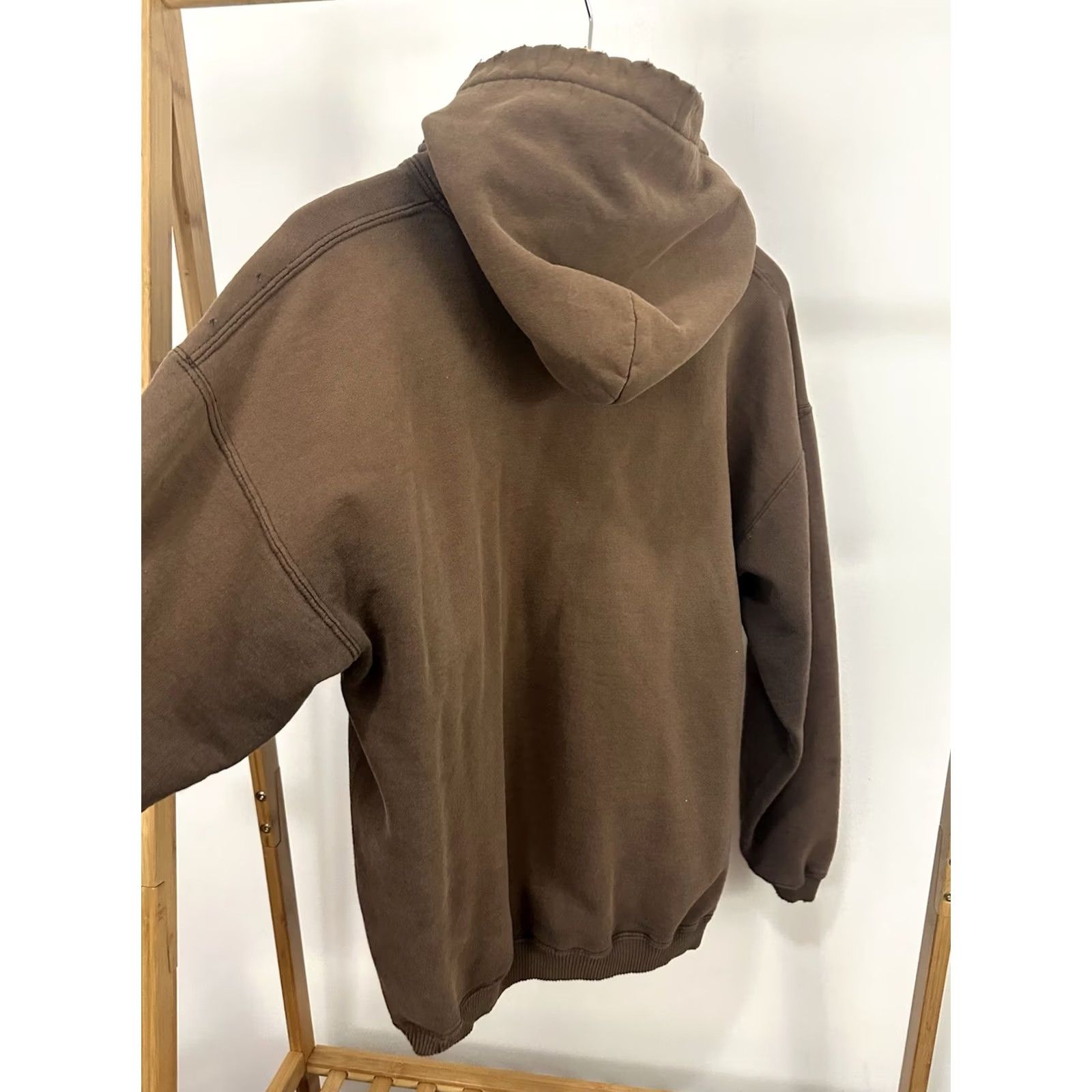 Gildan VINTAGE Gildan Hoodie Main Selling Point: Grunge Distressed Worn WIP Boxy Brown L Mens Shirt Size US L / EU 52-54 / 3 - 4 Thumbnail