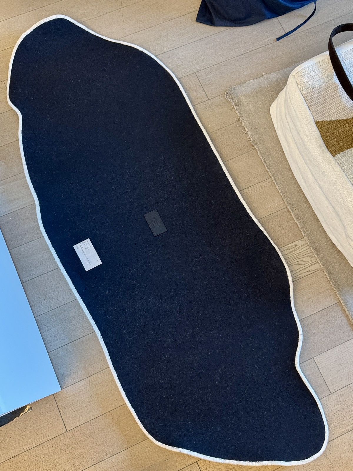 Louis Vuitton Louis Vuitton Graffiti ‘Vuitton’ Rug Size ONE SIZE - 8 Thumbnail
