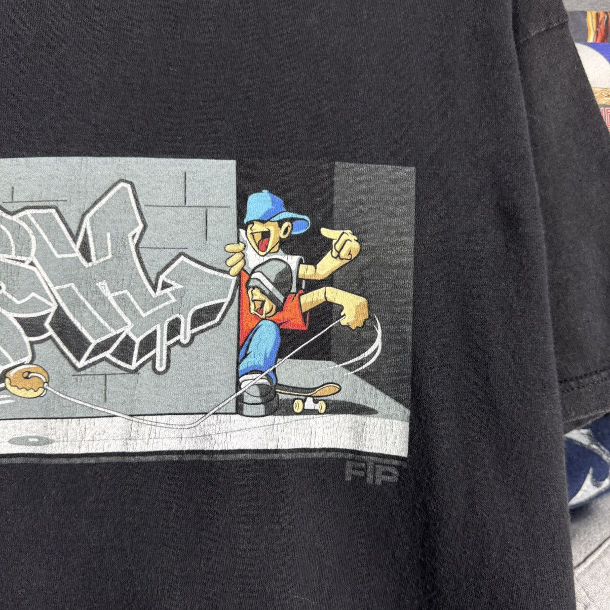 Girl Skateboards VINTAGE 90’s FTP SKATEBOARDS FUCK THE POLICE TEE T-SHIRT Size US L / EU 52-54 / 3 - 3 Thumbnail