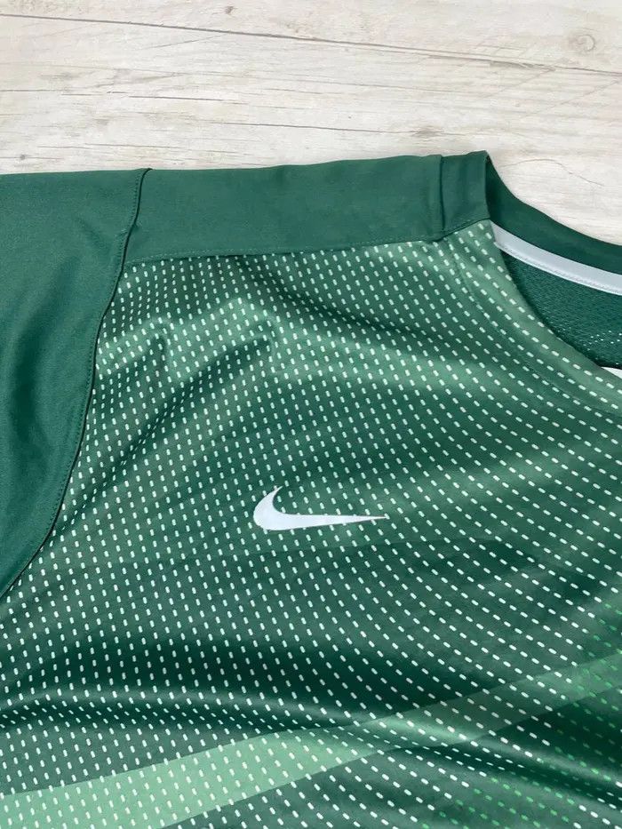 Nike Nike Celtic 2008 2009 Training Shirt Soccer Jersey Size US L / EU 52-54 / 3 - 4 Thumbnail