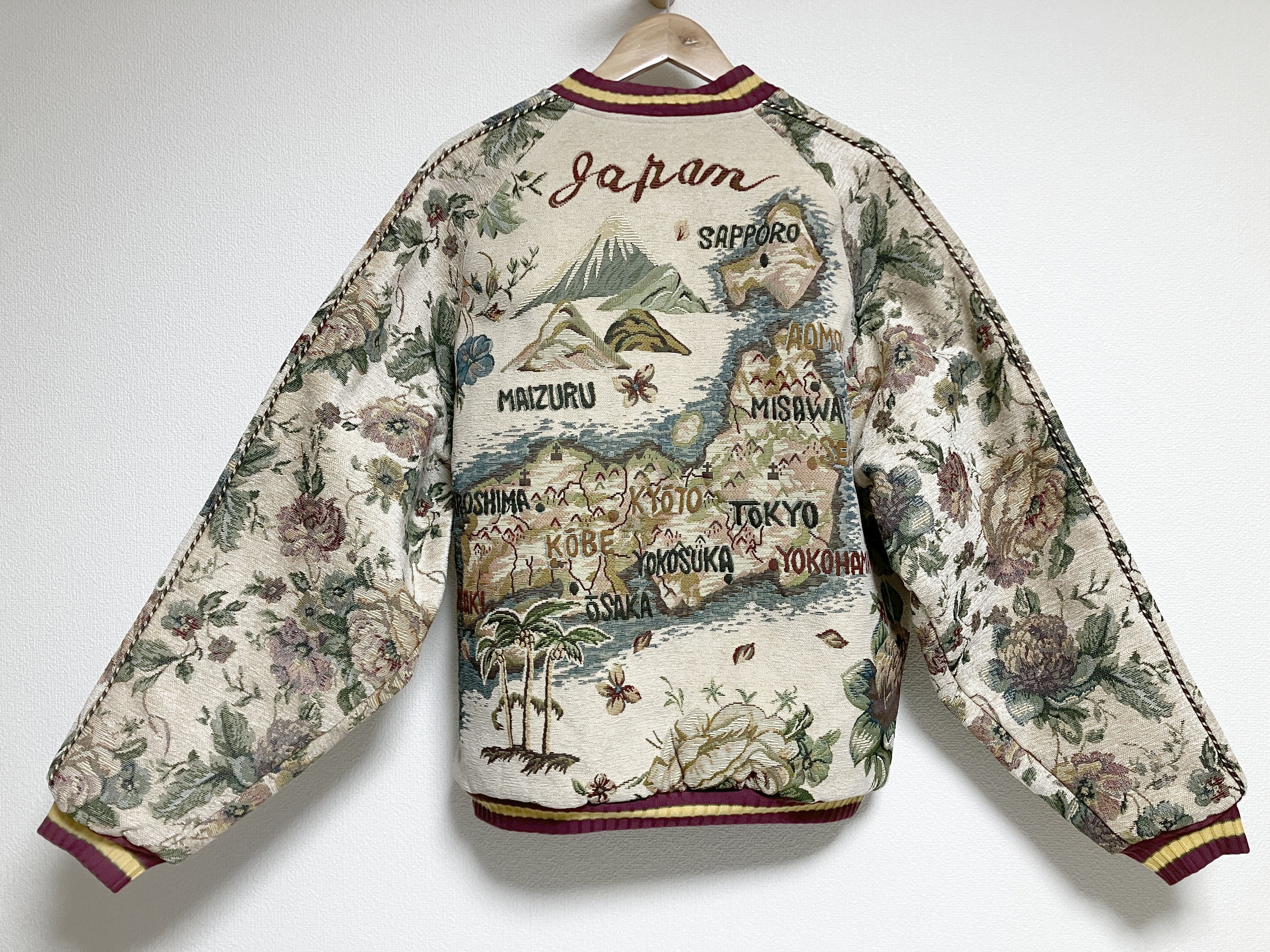 Kapital KAPITAL Gobelins Souvenir jacket Japan brand new XL Size US XL / EU 56 / 4 - 1 Thumbnail