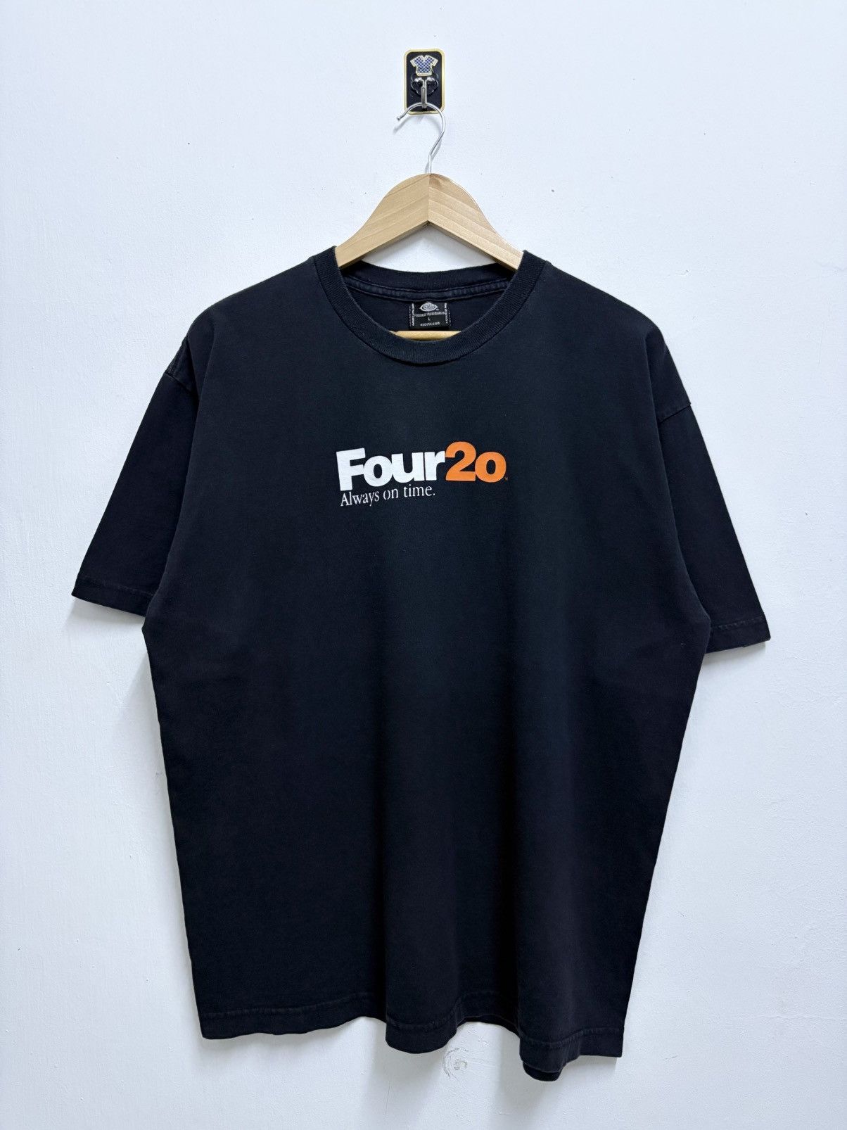Santa Cruz Skateboards Vintage 90's Four 20 Skateboard Ripoff FedEx T-Shirt Size US L / EU 52-54 / 3 - 1 Thumbnail