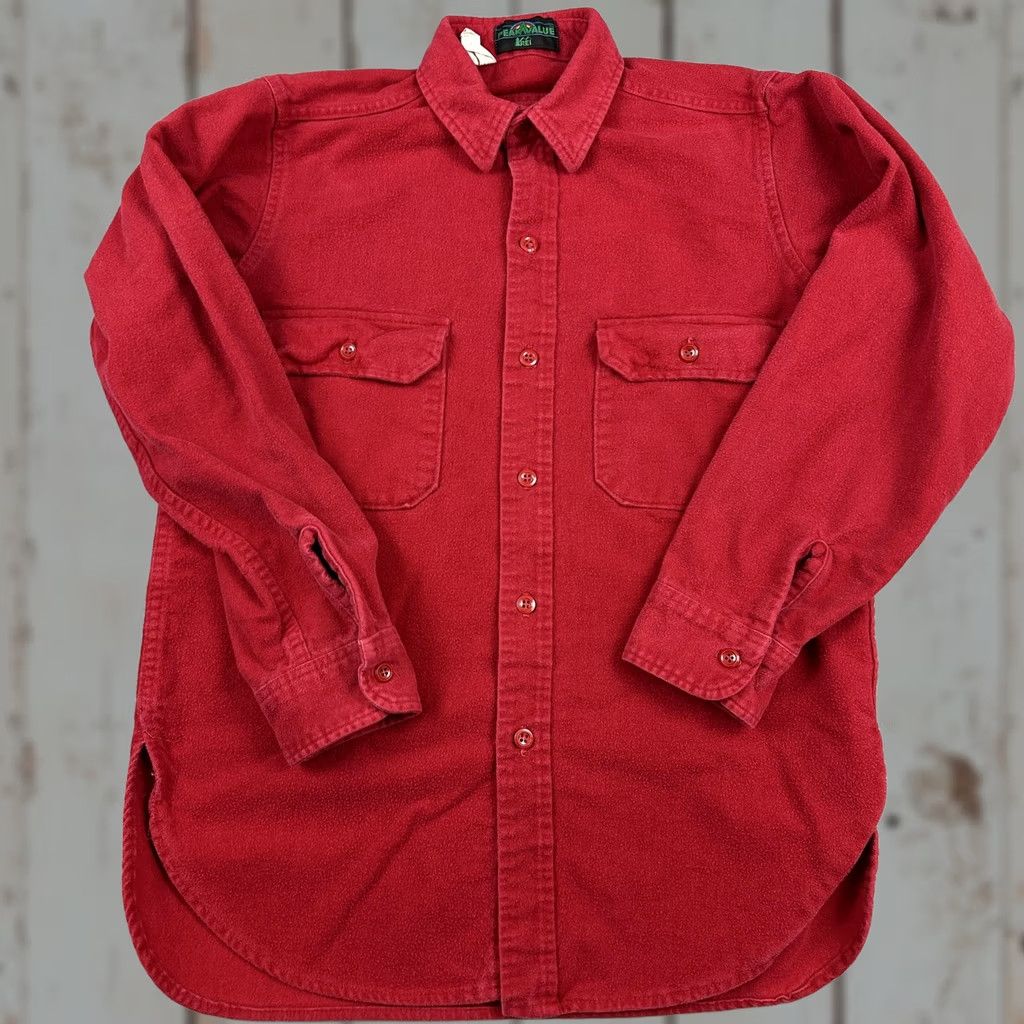 Vintage VINTAGE REI Shirt Men Medium Red Flannel Button Up Workwear 90s M Size US M / EU 48-50 / 2 - 1 Thumbnail
