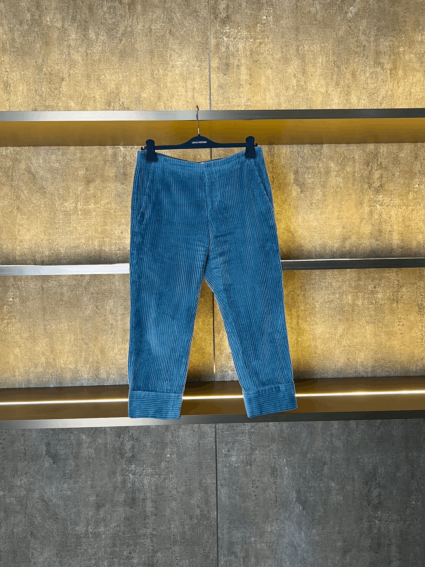 Brunello Cucinelli Brunello Cucinelli Corduroy Pants 28 Women Size 28" / US 6 / IT 42 - 1 Thumbnail