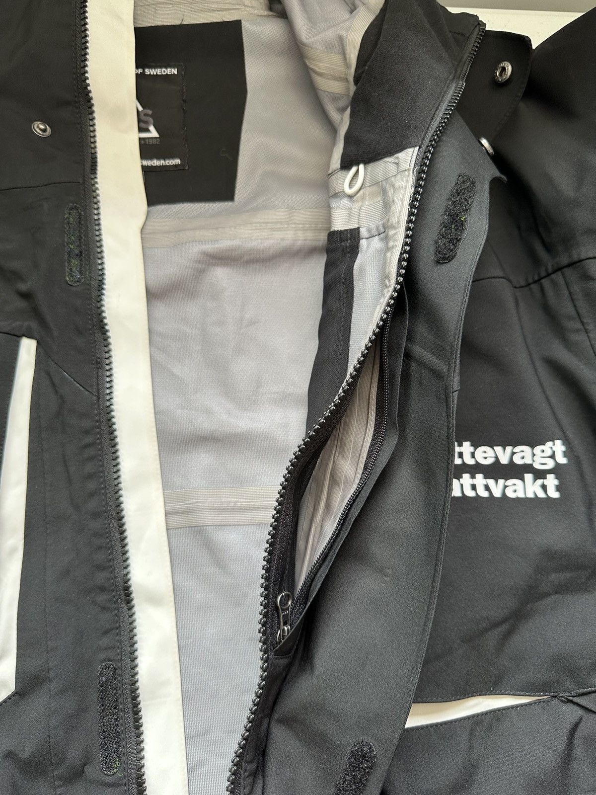 Goretex SOS Snowboarding Outdoor Jacket Hooded Recco Size US XXL / EU 58 / 5 - 17 Thumbnail