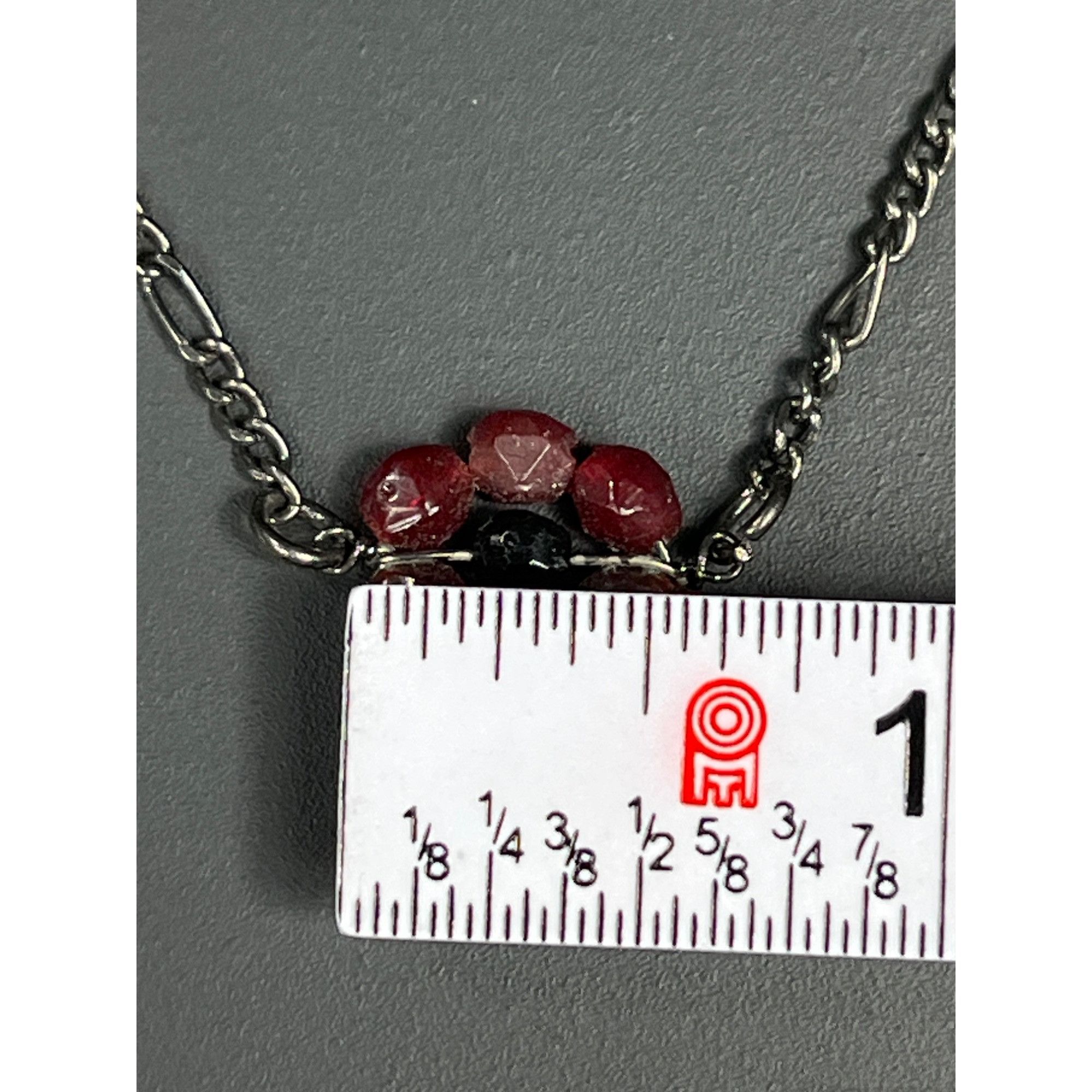 Vintage Vintage SKU 052 Silver Chain Necklace With Red Beaded Floral Size ONE SIZE - 6 Thumbnail
