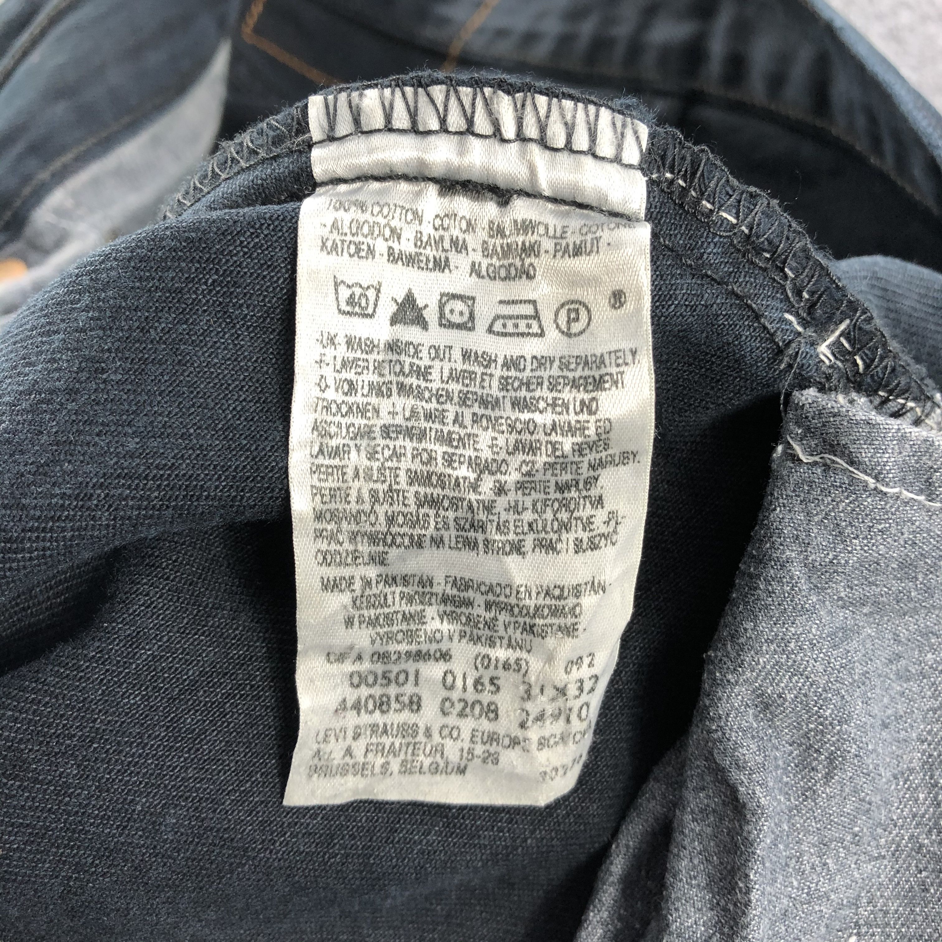 Levi's Vintage Levis 501 Jeans-JM1677 Size US 33 - 12 Thumbnail