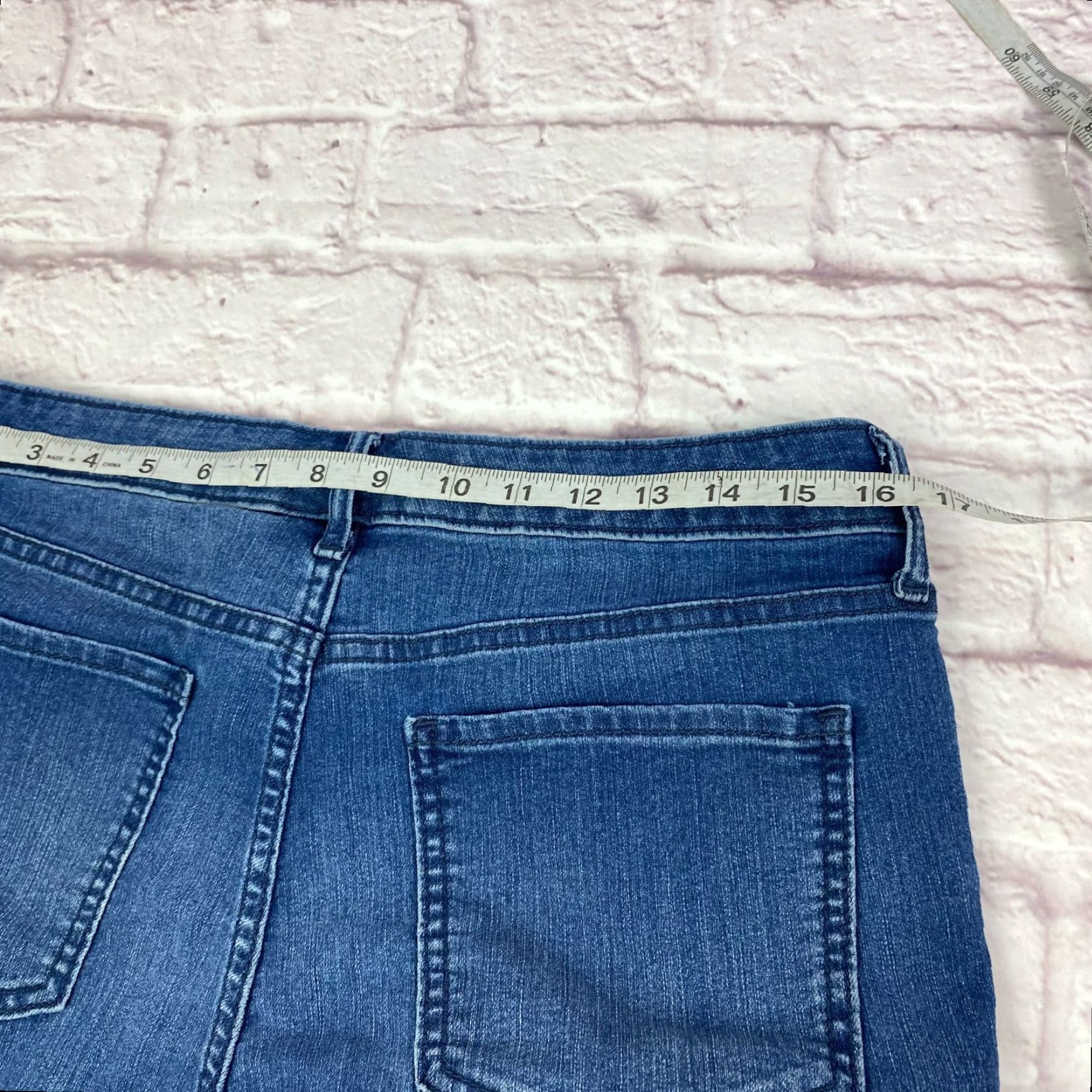 Old Navy Old Navy Womens Mid-Rise Skinny Jeans Denim Medium Wash Blue 32 XS-? Size 32" / US 10 / IT 46 - 6 Thumbnail