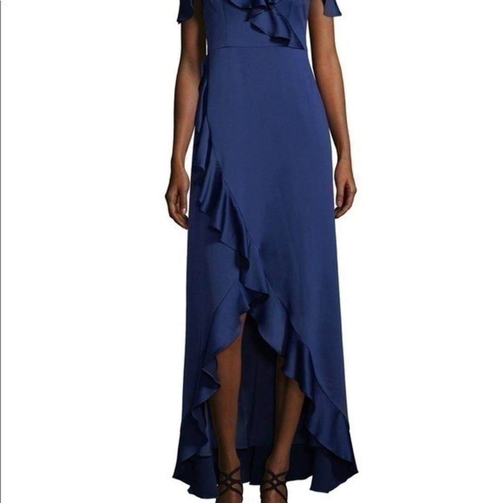 Designer Aidan by Aidan Maddox Cold Shoulder Dress, size 0 Size XS / US 0-2 / IT 36-38 - 2 Thumbnail