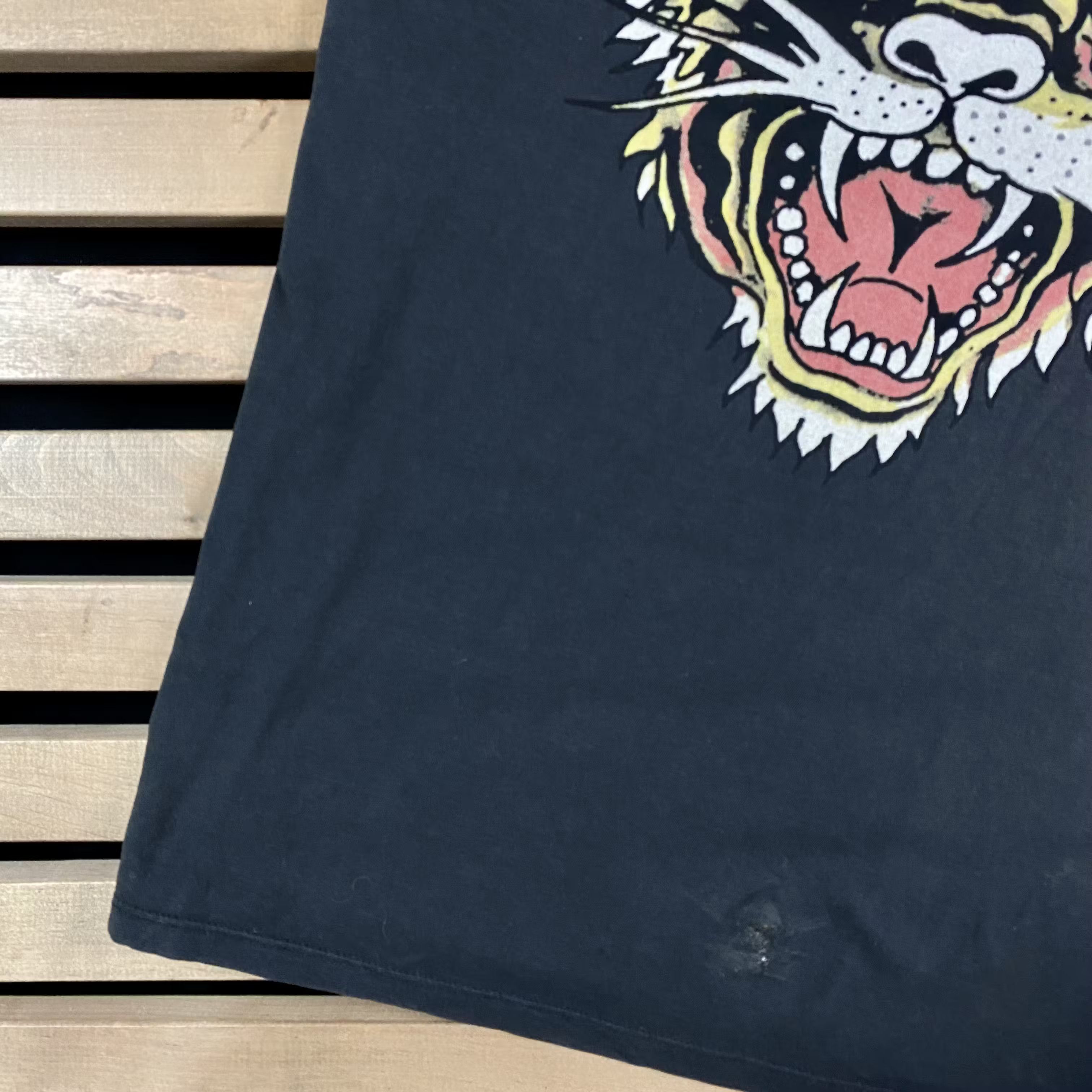 Ed Hardy × Vintage Mens T-Shirt Ed Hardy Vintage Big Logo Size XL Size US XL / EU 56 / 4 - 3 Thumbnail