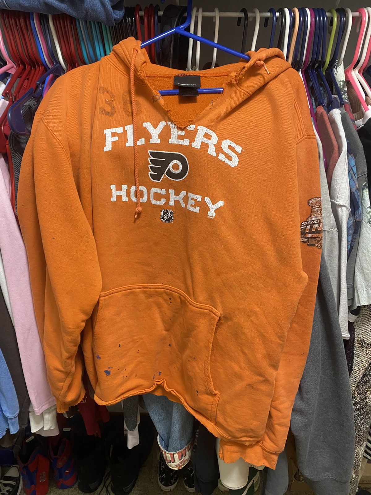 Other Distressed 00’s Flyers Hockey hoodie Size US XL / EU 56 / 4 - 1 Thumbnail